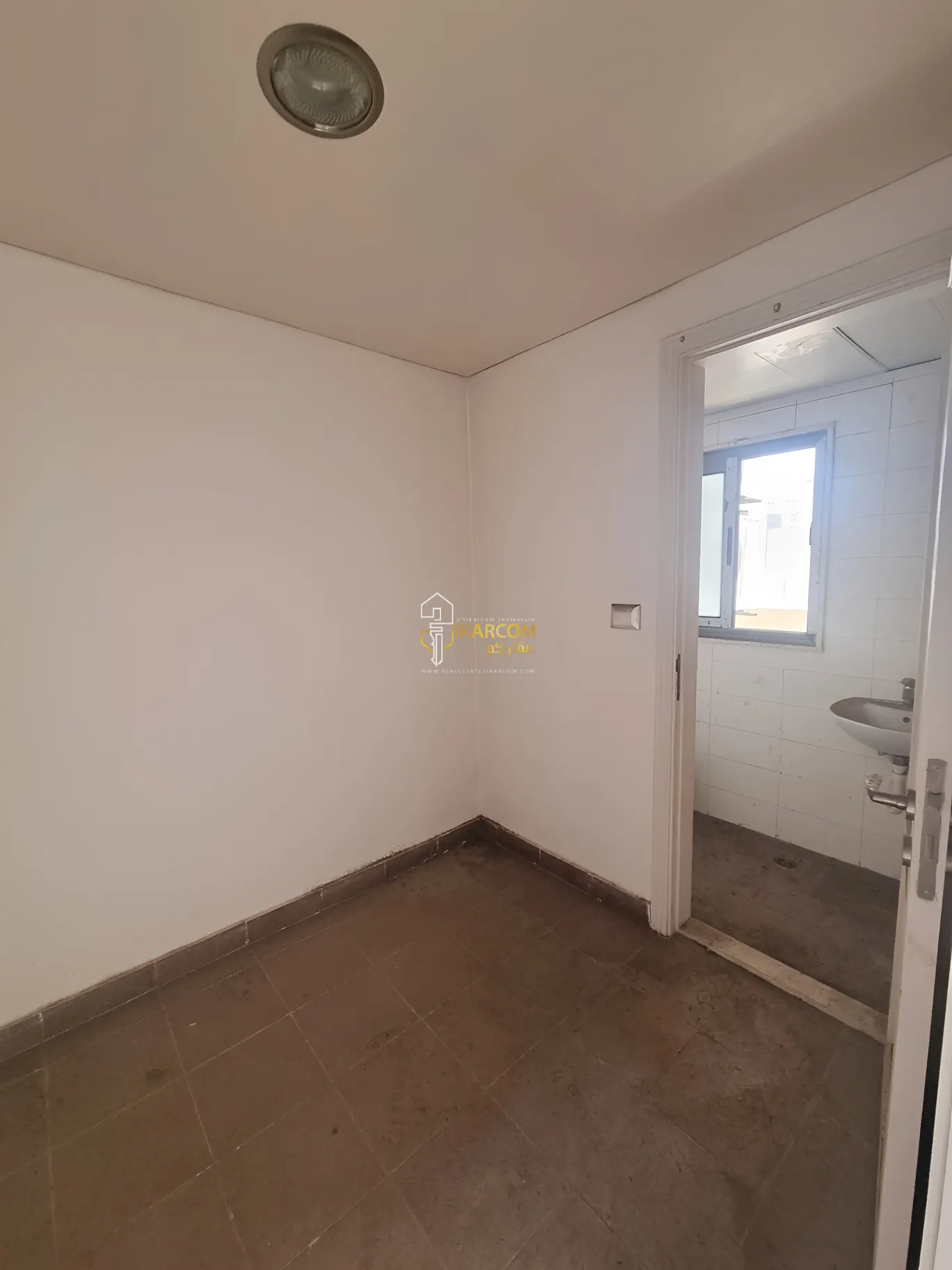 Apartment for sale in Ras Al Naba'a, Beirut, Lebanon - 4 bed, 4 bath