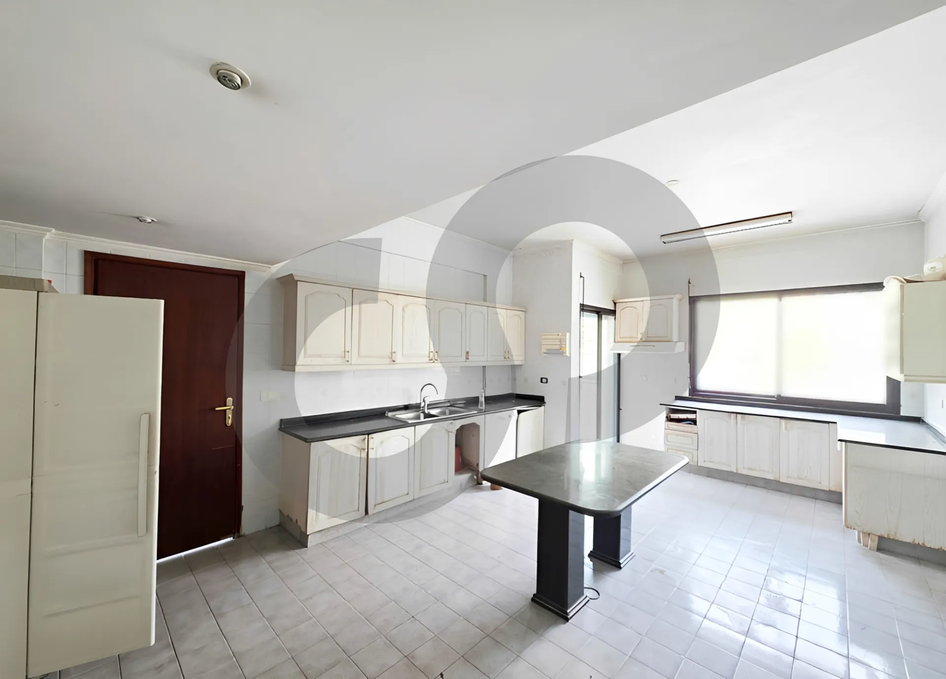 Building for Sale in Jamhour
