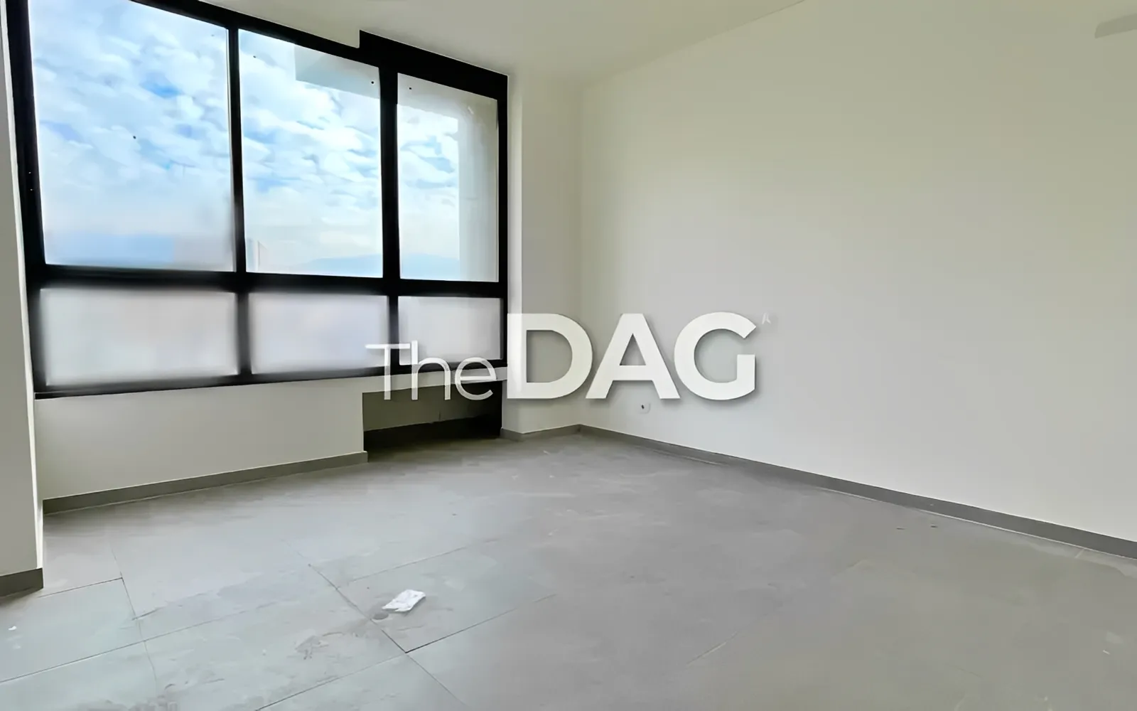 Apartment for Sale in Ain El Remmaneh, Lebanon - 2 bed, 1 bath