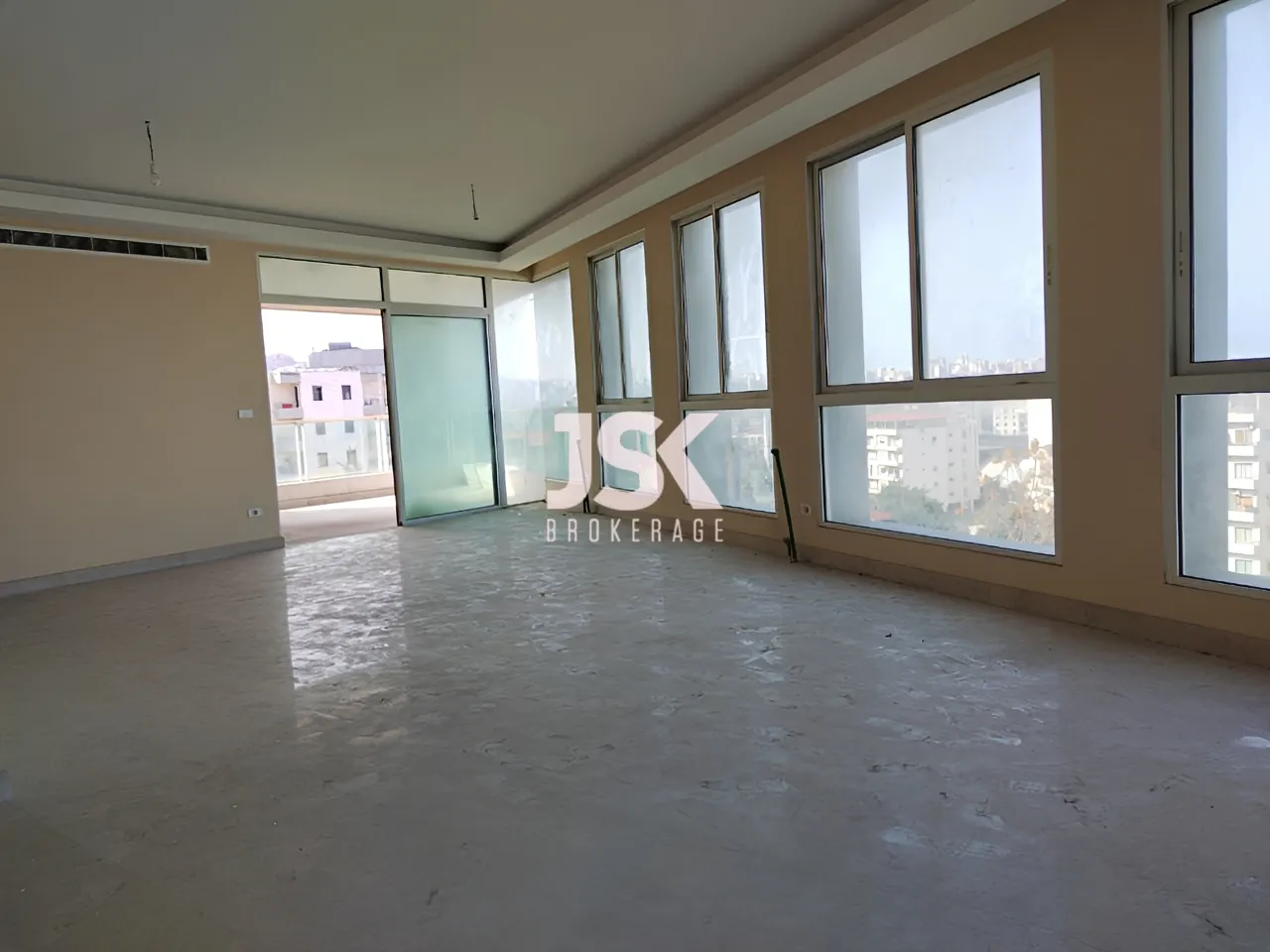 Apartment for Sale in Haret Sakher