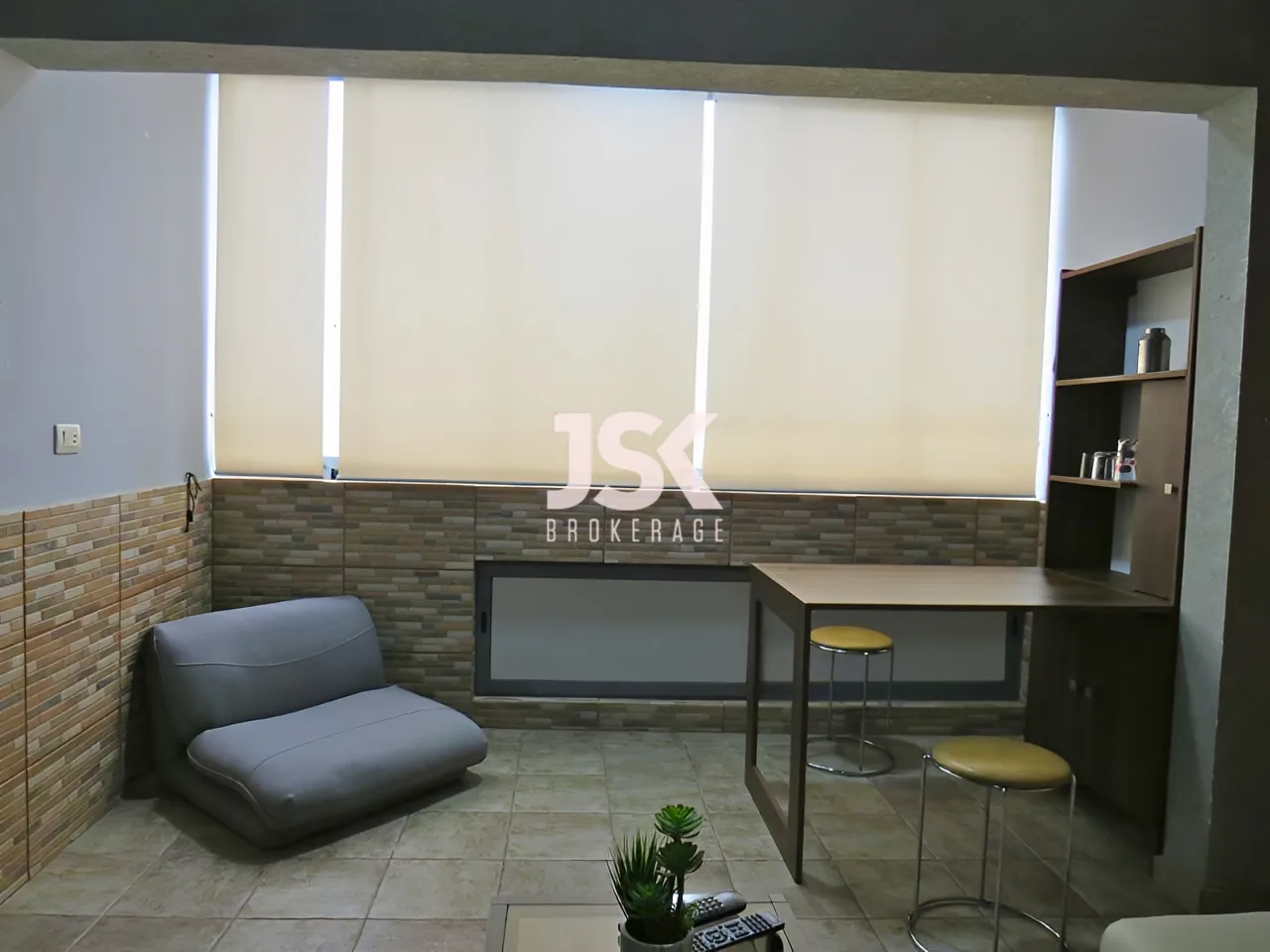 Apartment for Rent in Aamchit