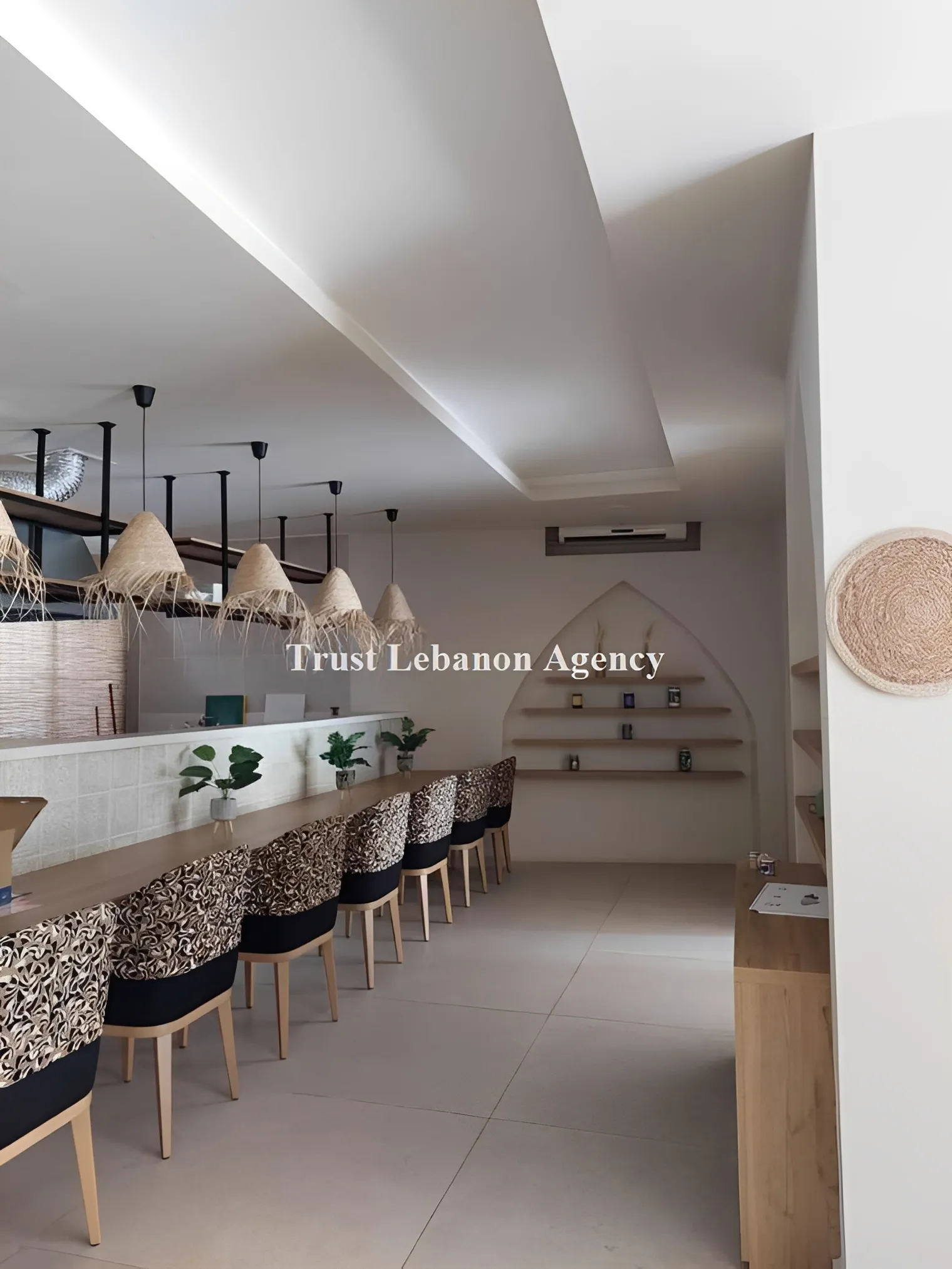 Shop for rent in Baabda, Badaro