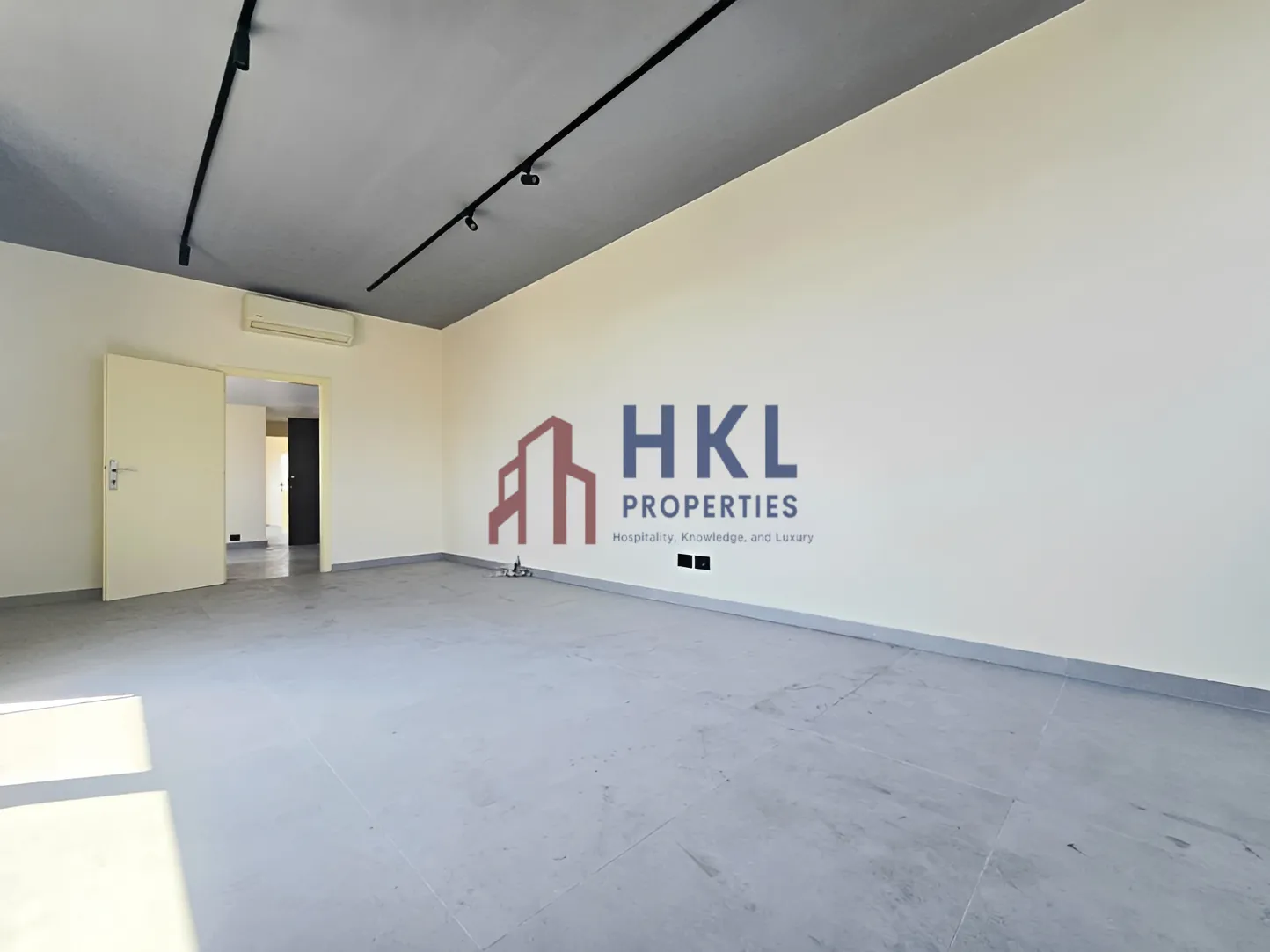 Office for rent in Hazmieh
