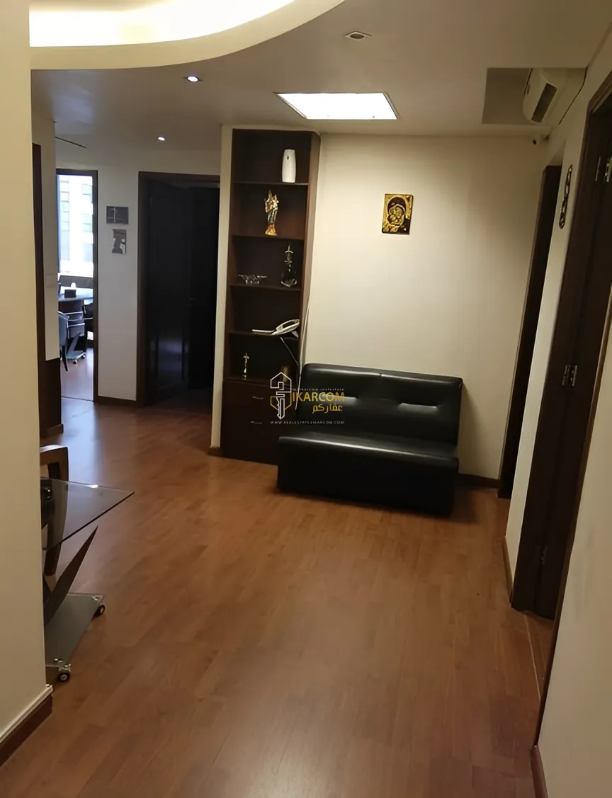Office for sale in Hazmieh