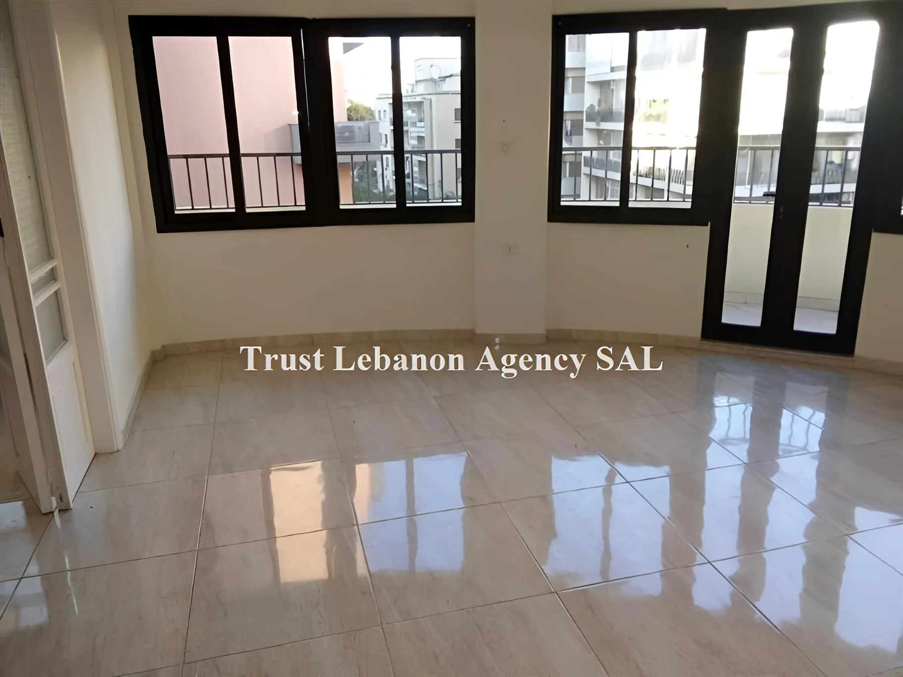 Office For Rent in Beirut, Badaro