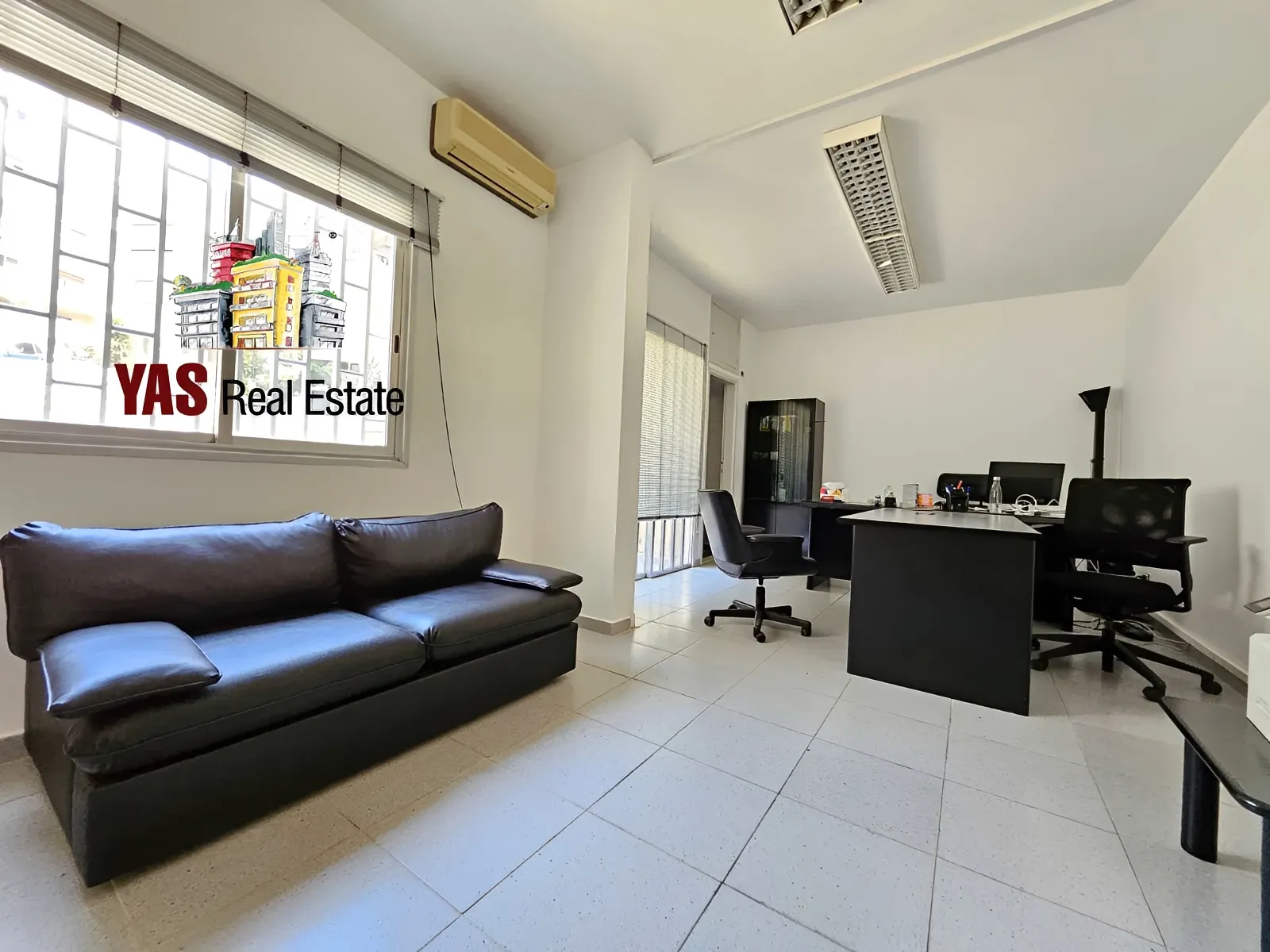 Office for Sale in Ballouneh