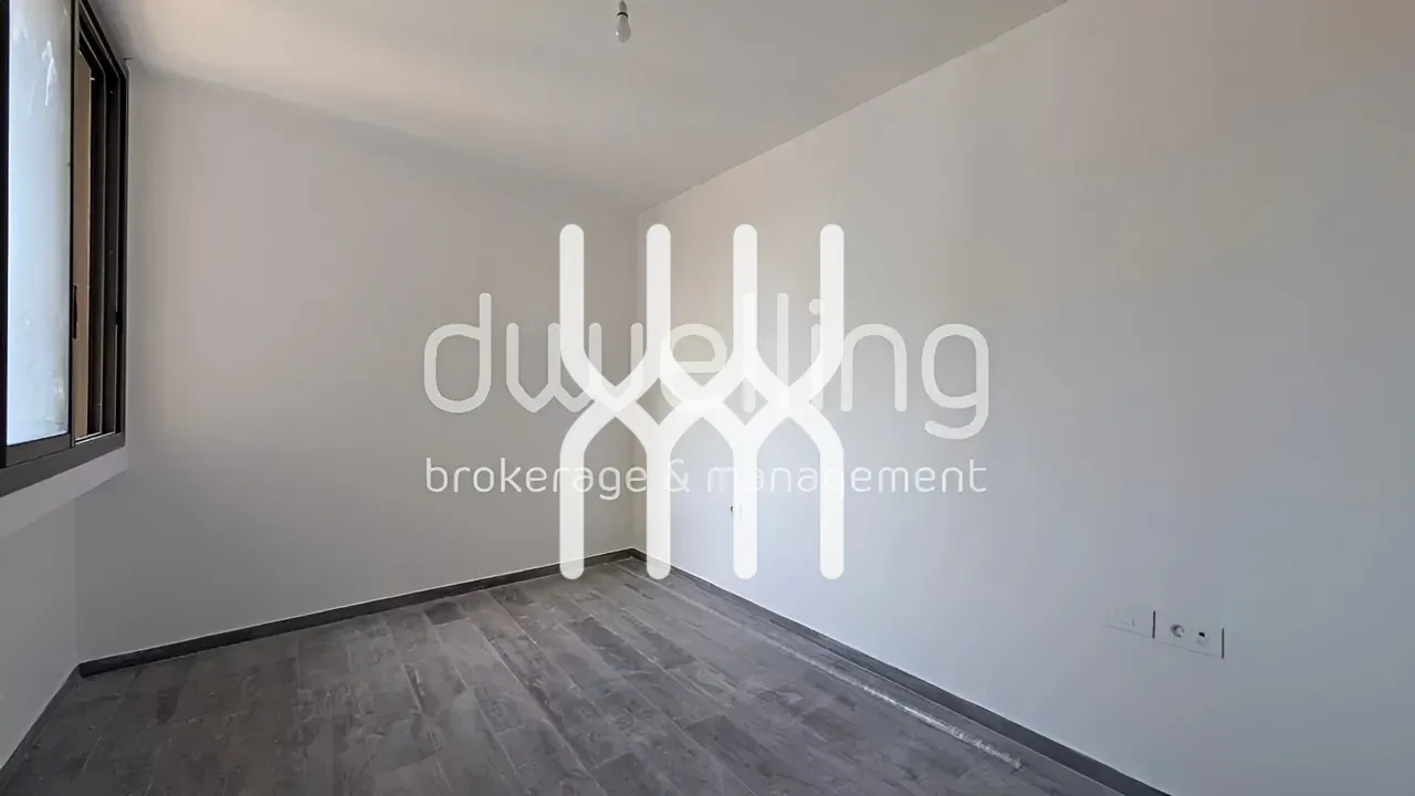 Apartment for sale in Caree d'or, Achrafieh, Lebanon - 1 bed, 1 bath