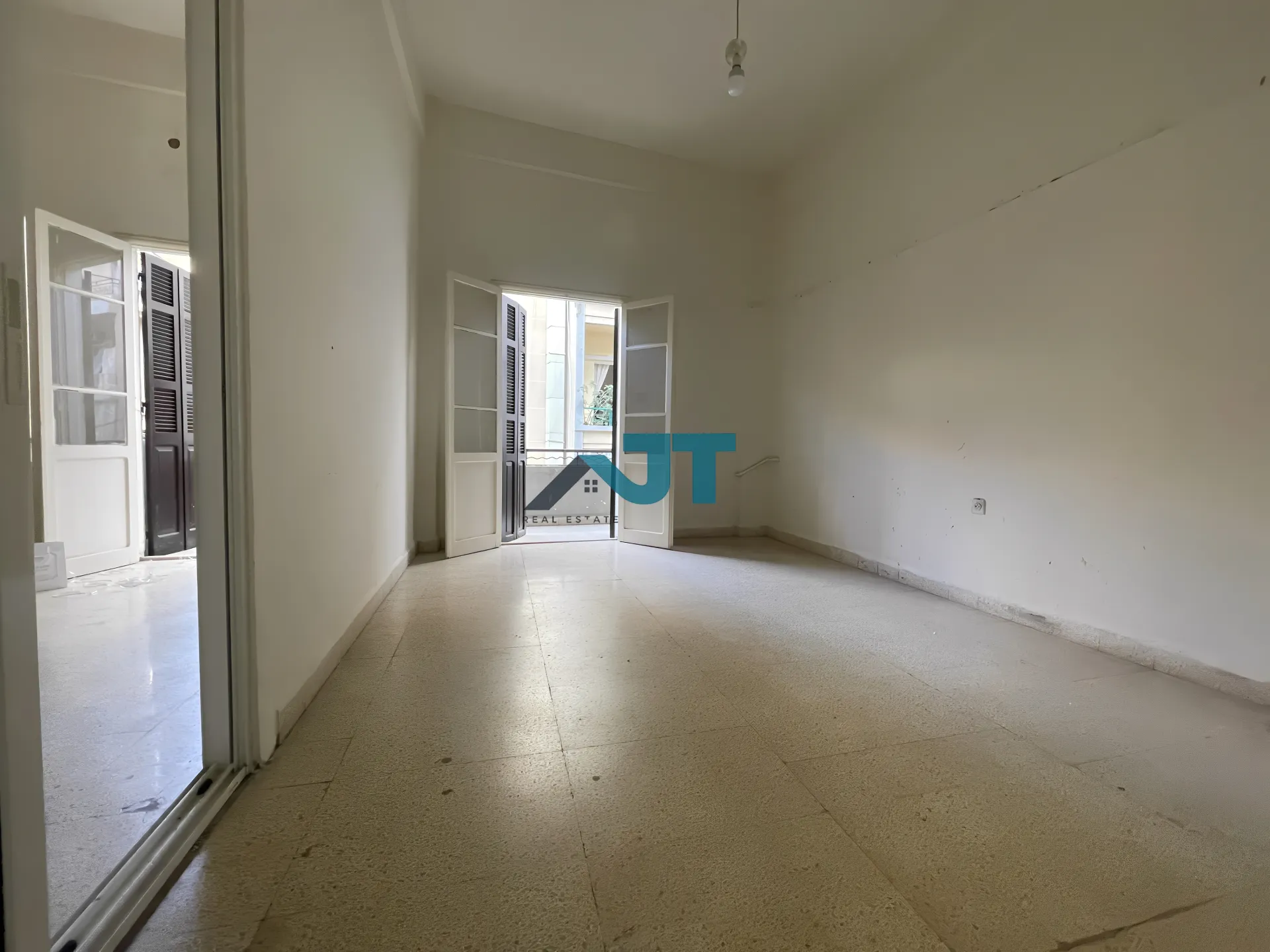 Apartment for Rent in Mar Mikhael, Achrafieh - 2 bed, 3 bath