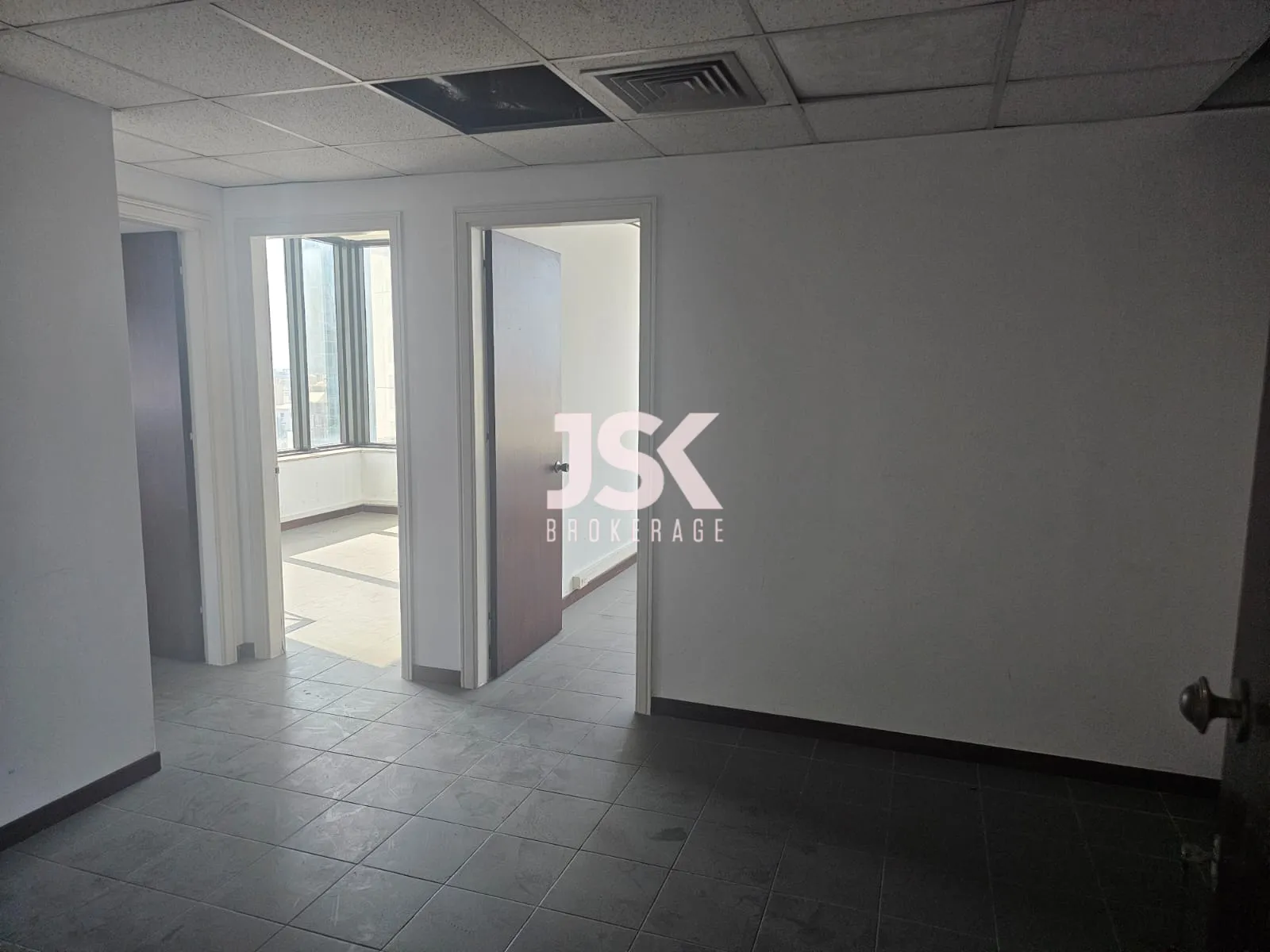 Office for Rent in Jdeideh