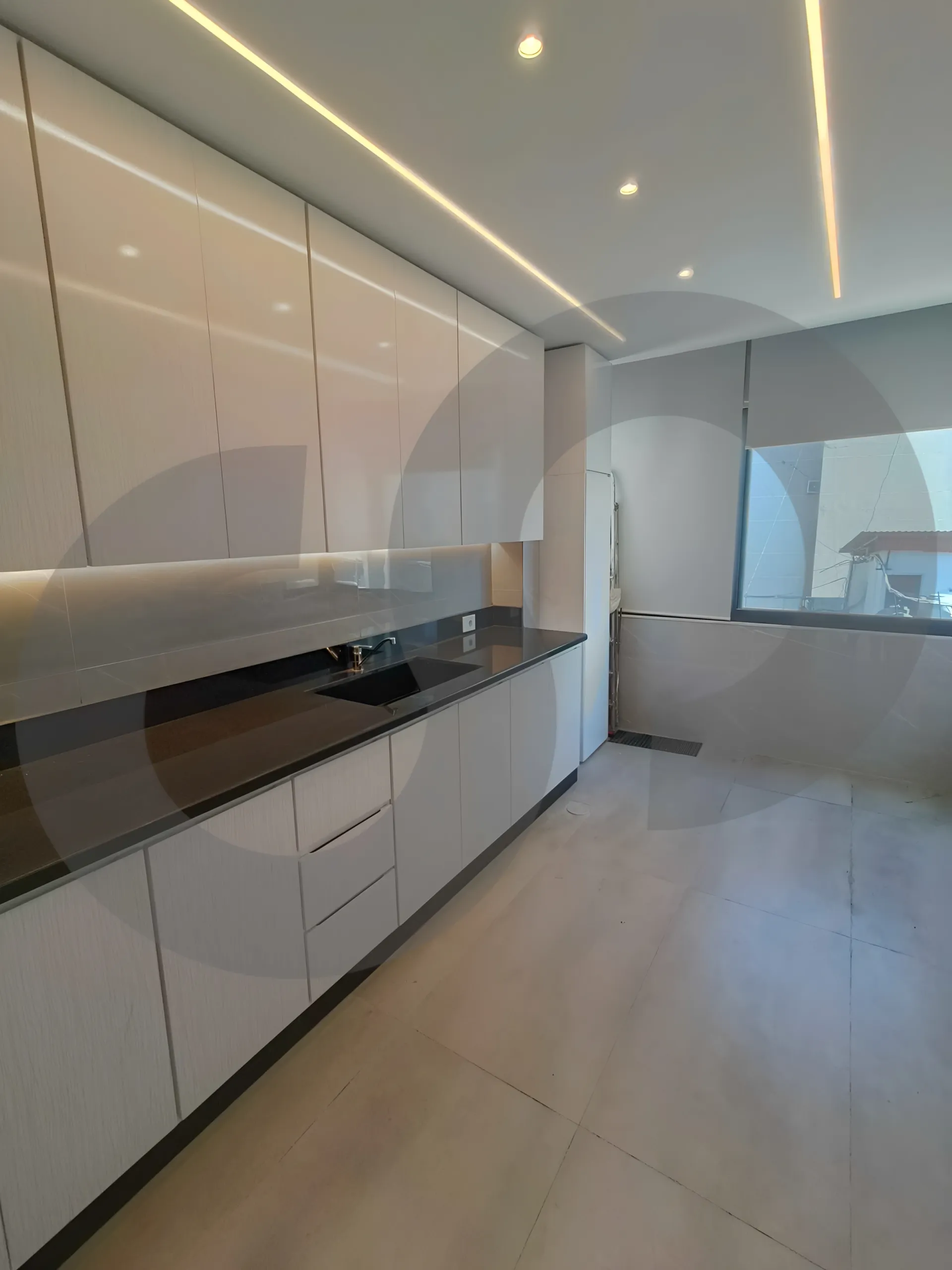 Apartment for Sale in Sakiet El Janzeer