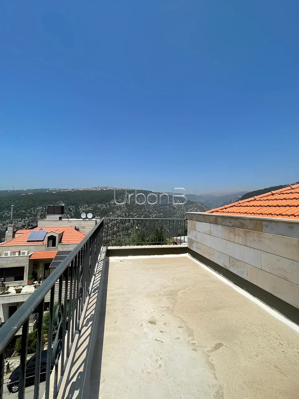 Duplex in Qornet el hamra, lebanon