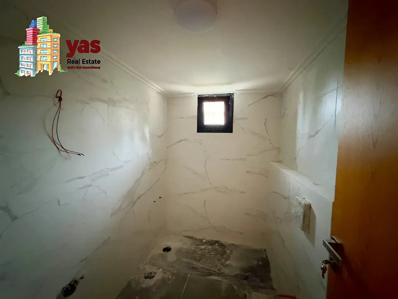 Apartment for Sale in Ballouneh