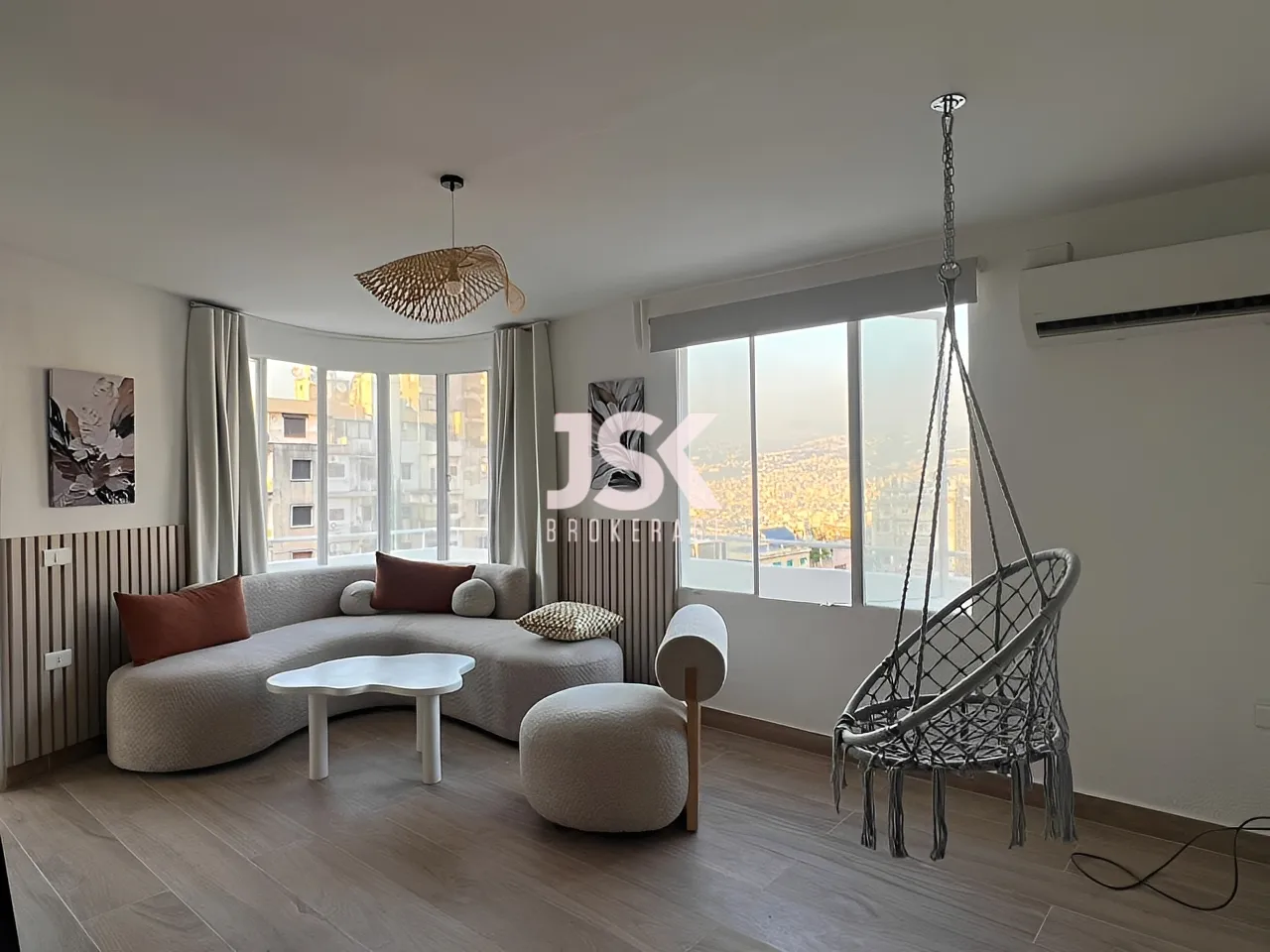 Duplex for Sale in Achrafieh - 1 bed