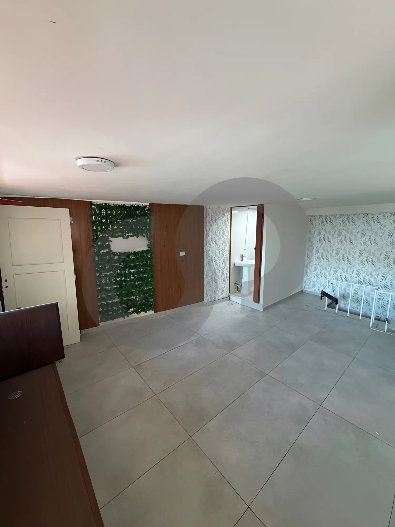 Commercial Property for Rent in Chouaifet El Aamroussieh
