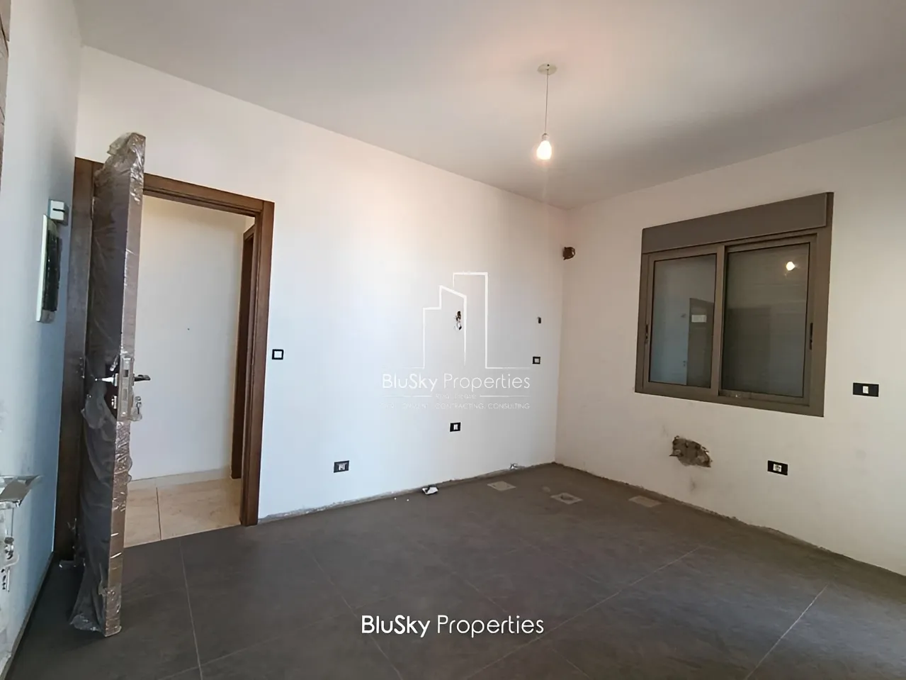 Apartment for Sale in Haret Sakher