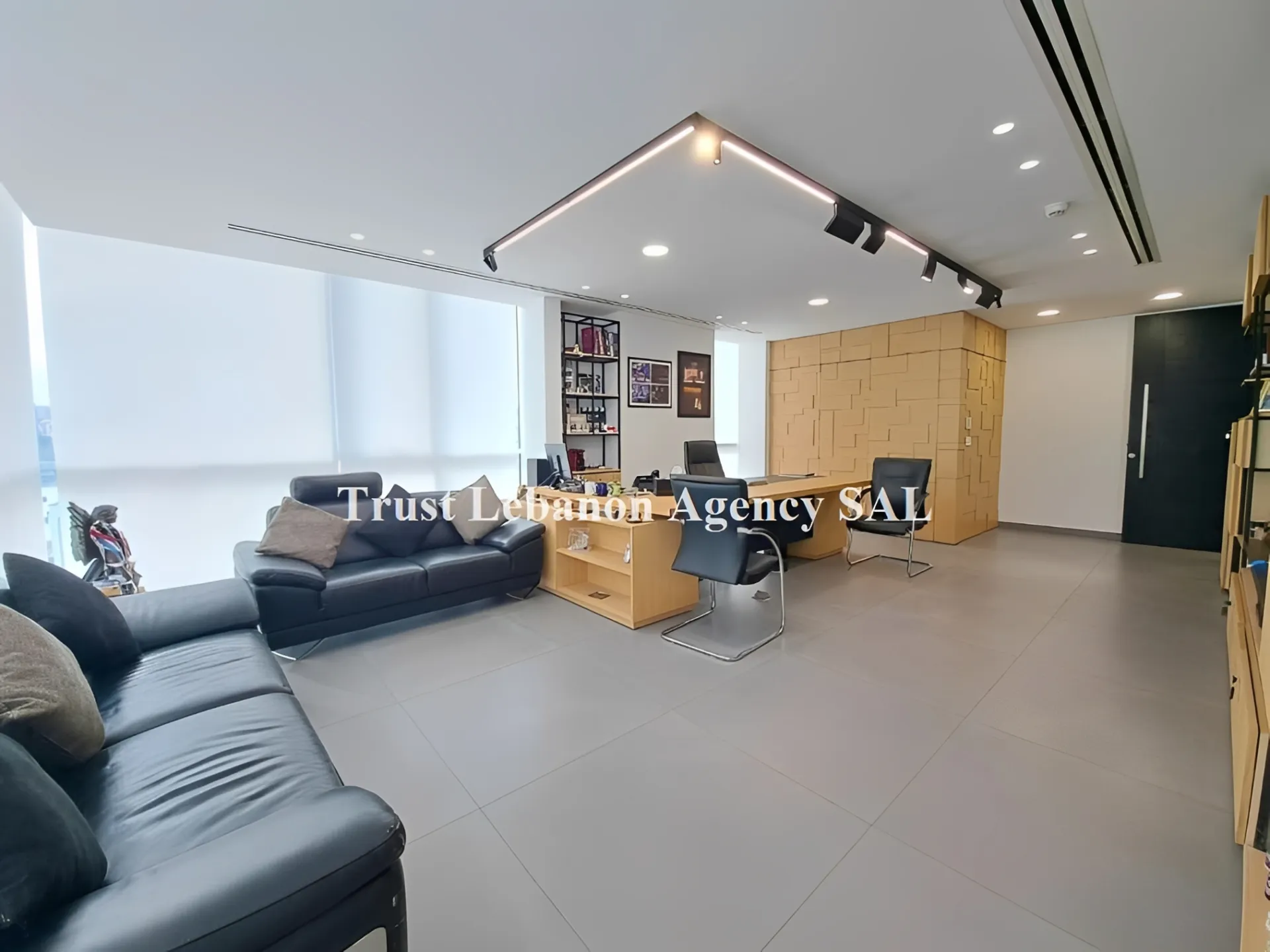 Office for sale in Baabda, Sin El Fil