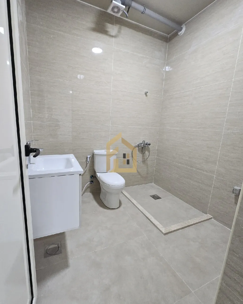 Studio for rent in Hadath, Lebanon - 1 bed, 1 bath