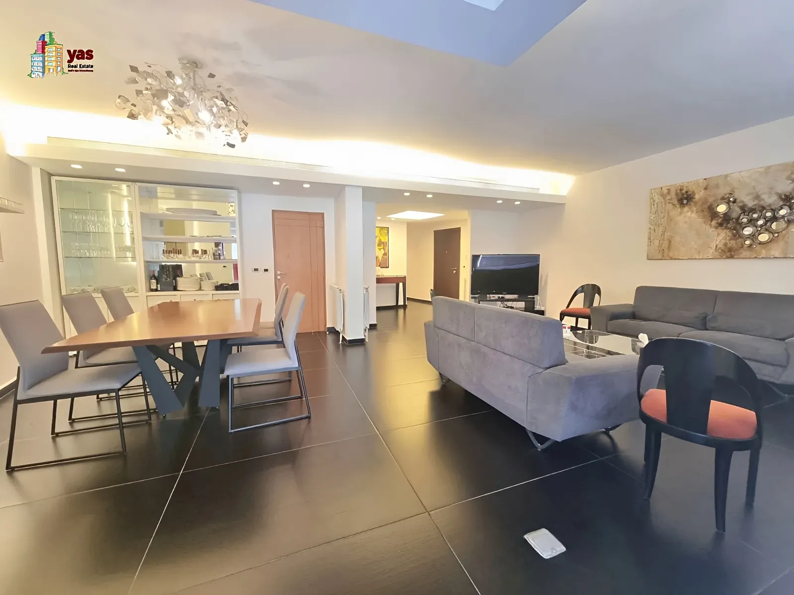 Apartment for Sale in Achrafieh - 2 bed, 3 bath