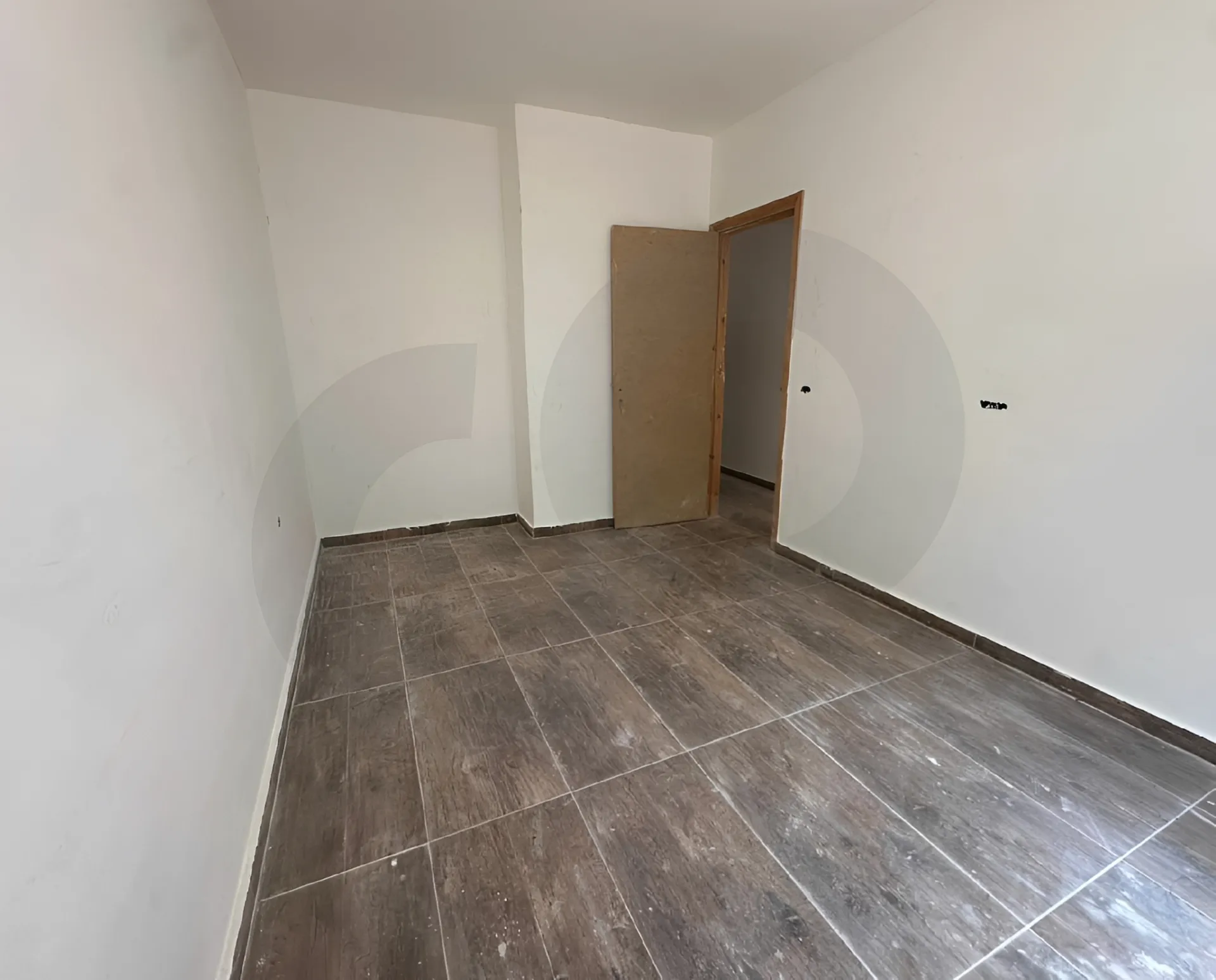 Apartment for Sale in Qornet El Hamra - 3 bed, 2 bath