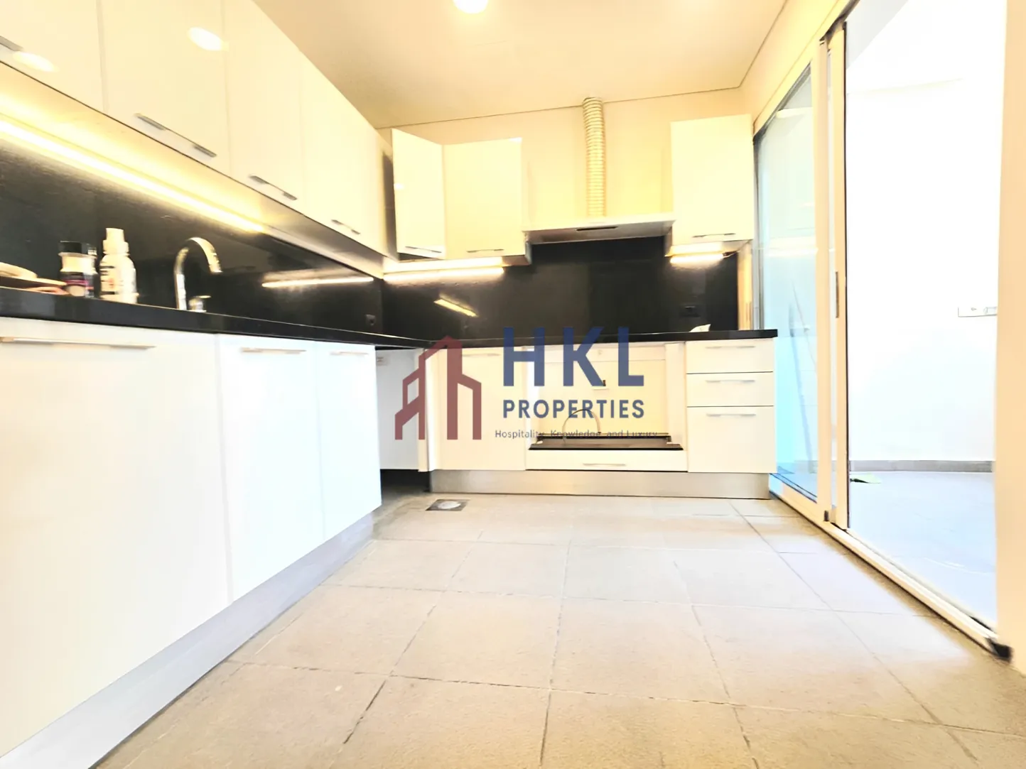 Apartment for sale in Hamra