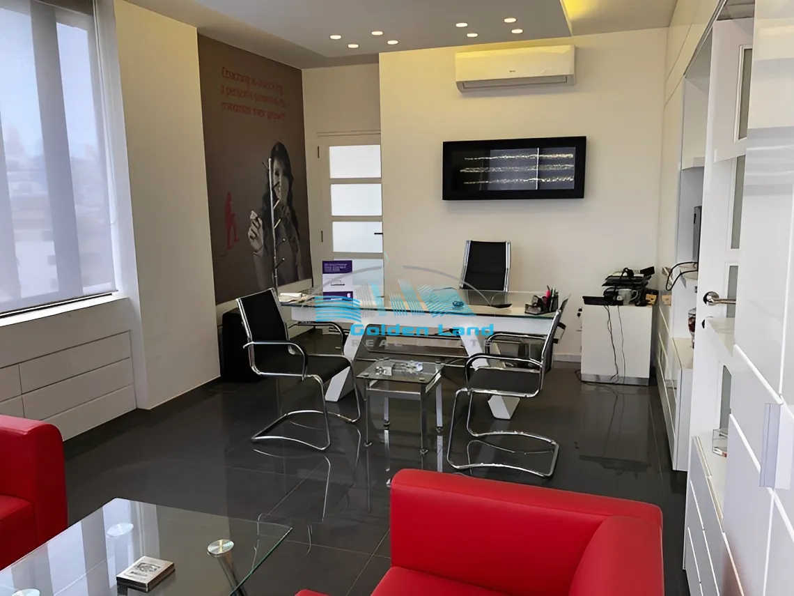 Office for Sale in Sin El Fil