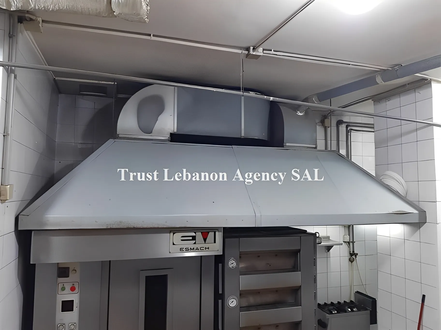 Shop for sale in Baabda, Hadath