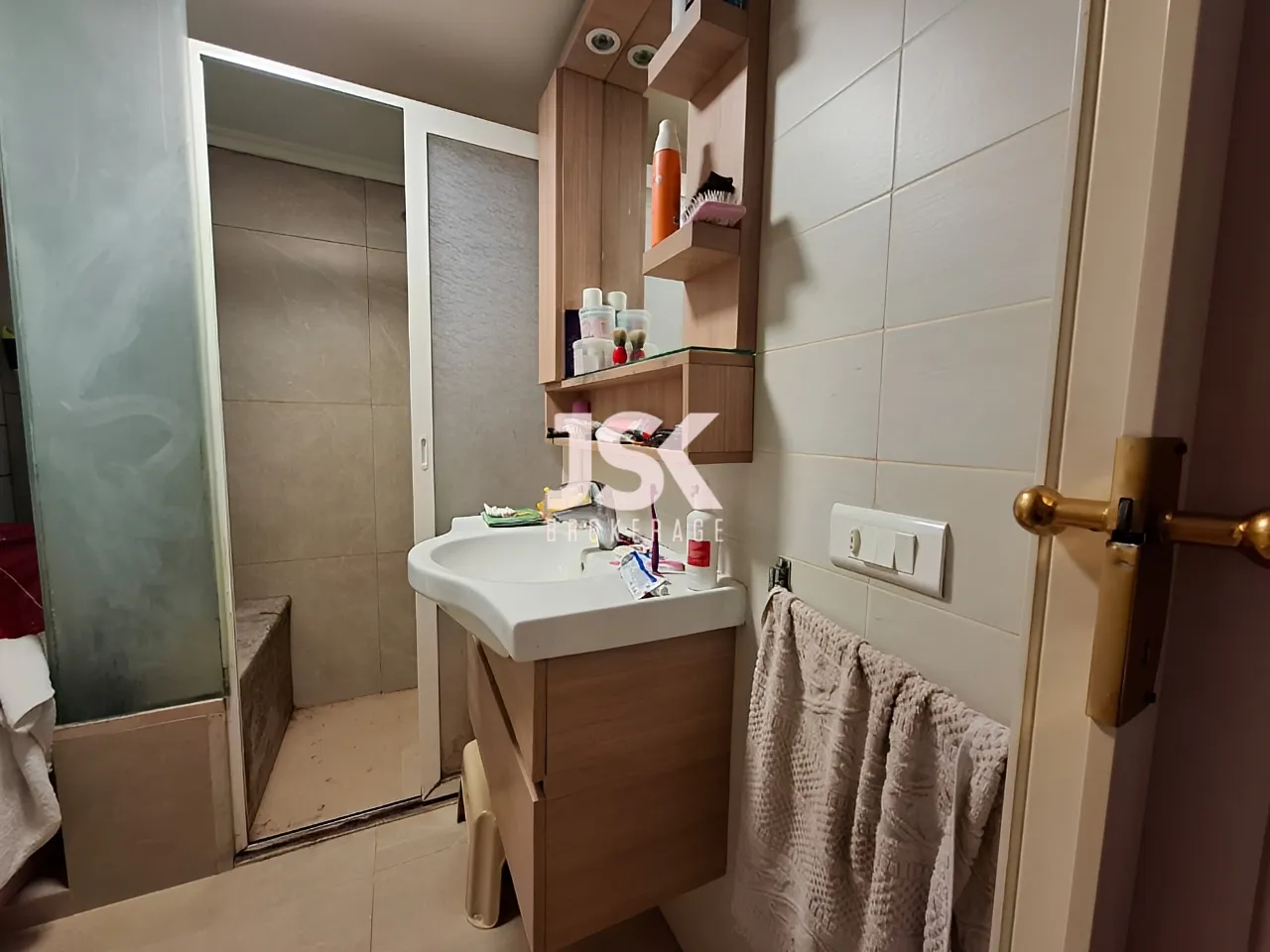 Apartment for Sale in Ballouneh