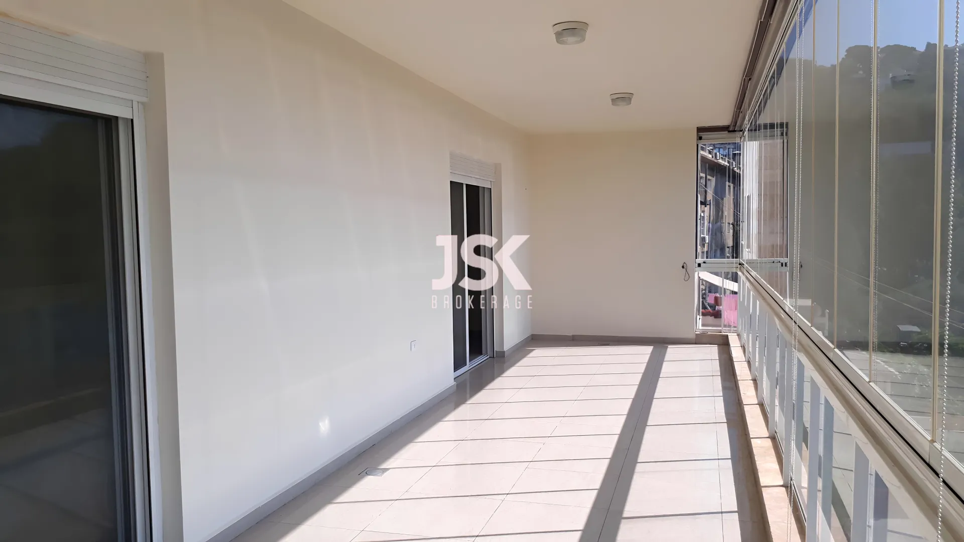 Apartment for Sale in Ain Aar