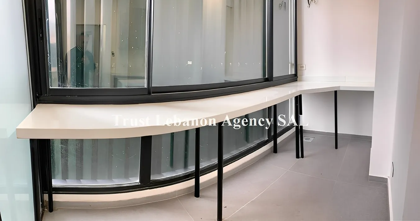 Office for rent in Metn, Sin El Fil