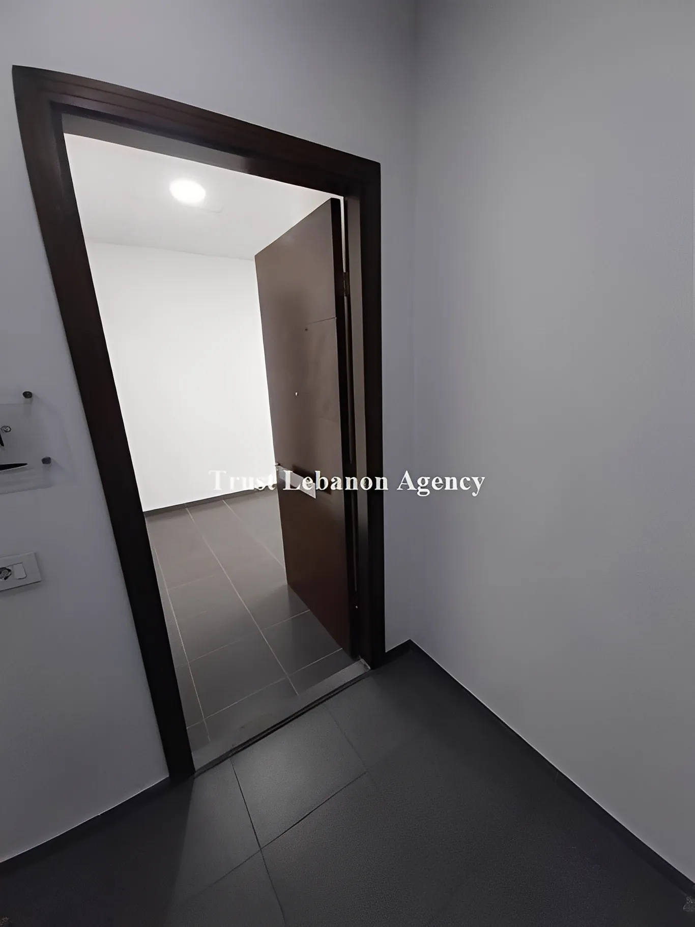 Office for rent in Baabda, Hazmieh