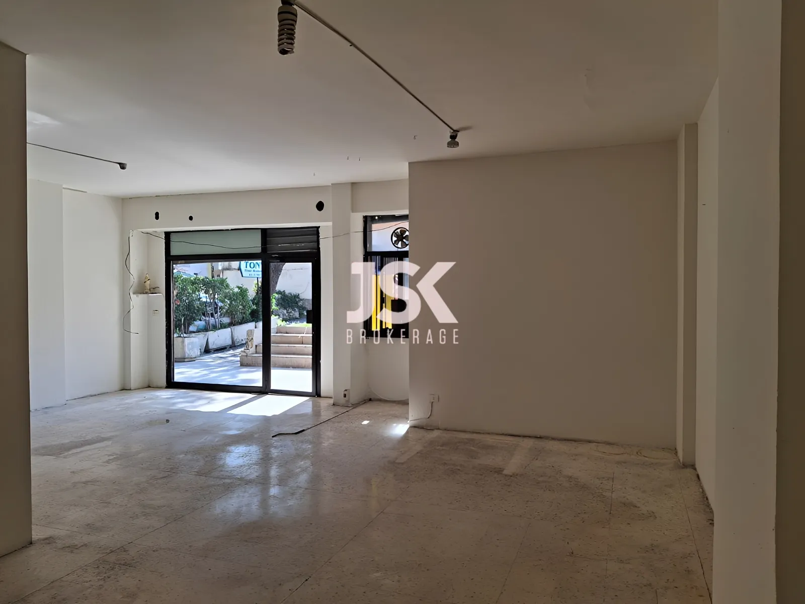 Office for Sale in Sarba