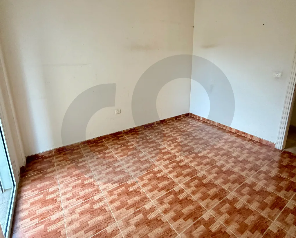 Building for Rent in Kfar Yassine