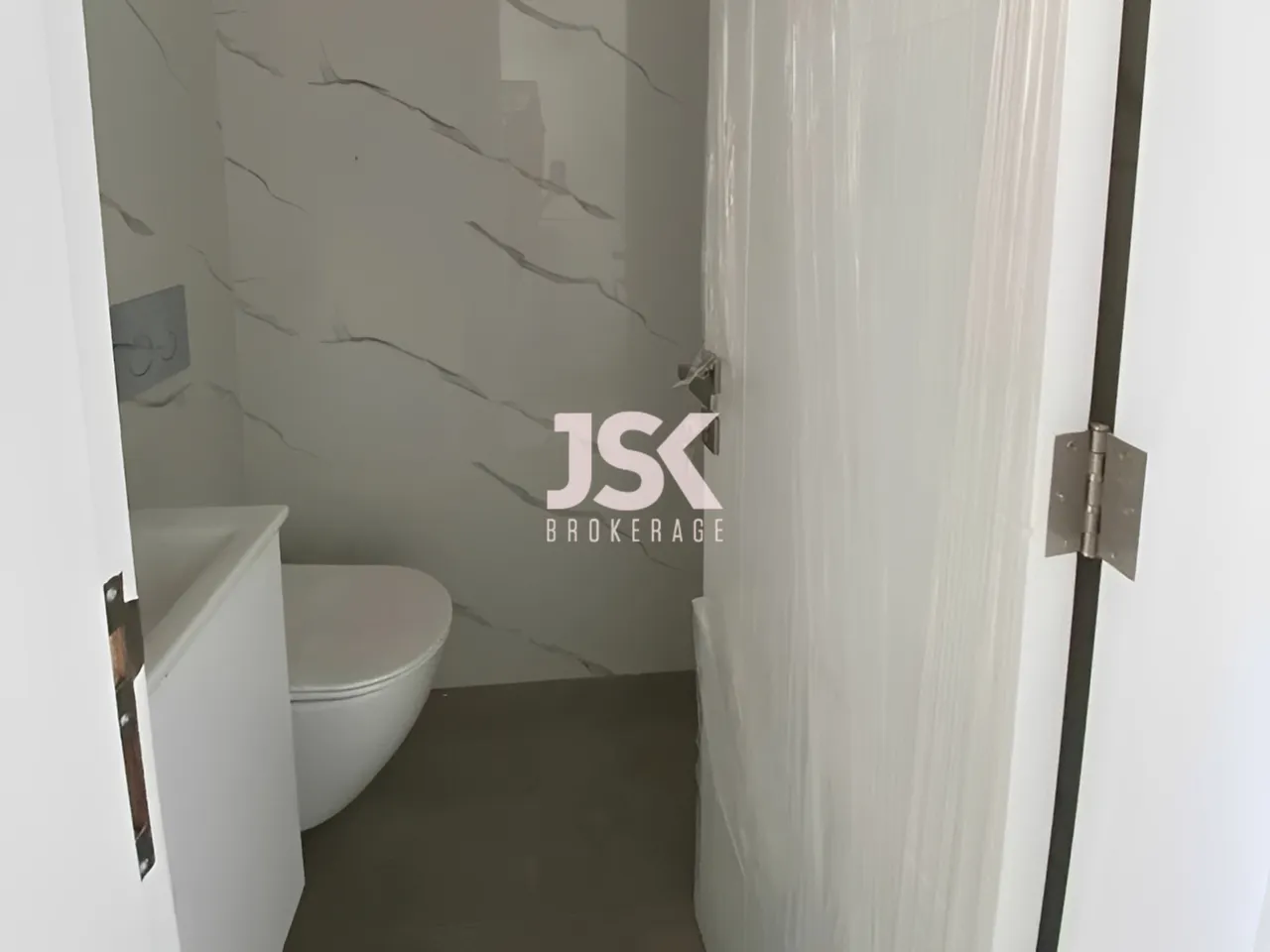 Apartment for Sale in Spears