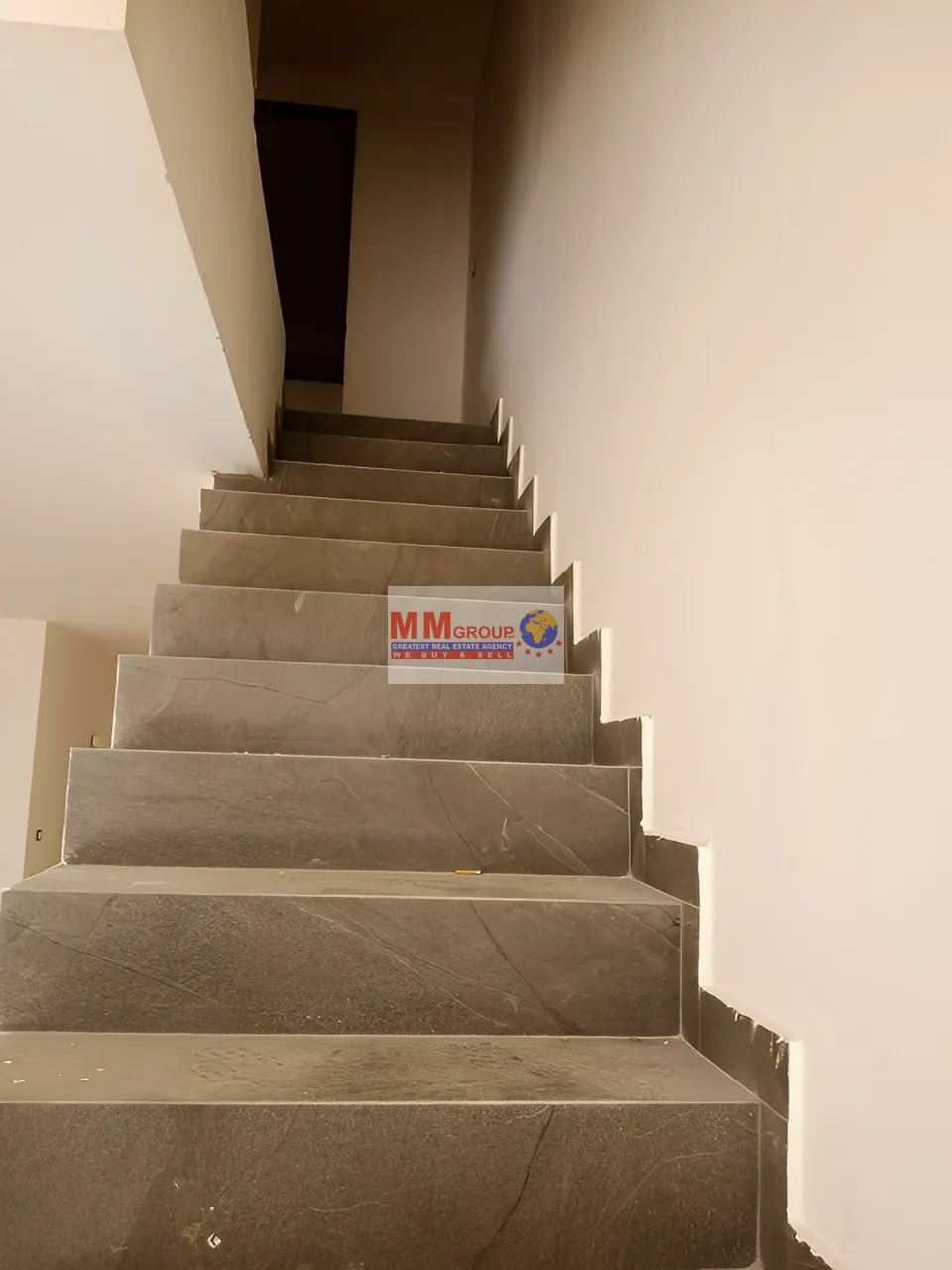 Duplex for Sale in Oyoun