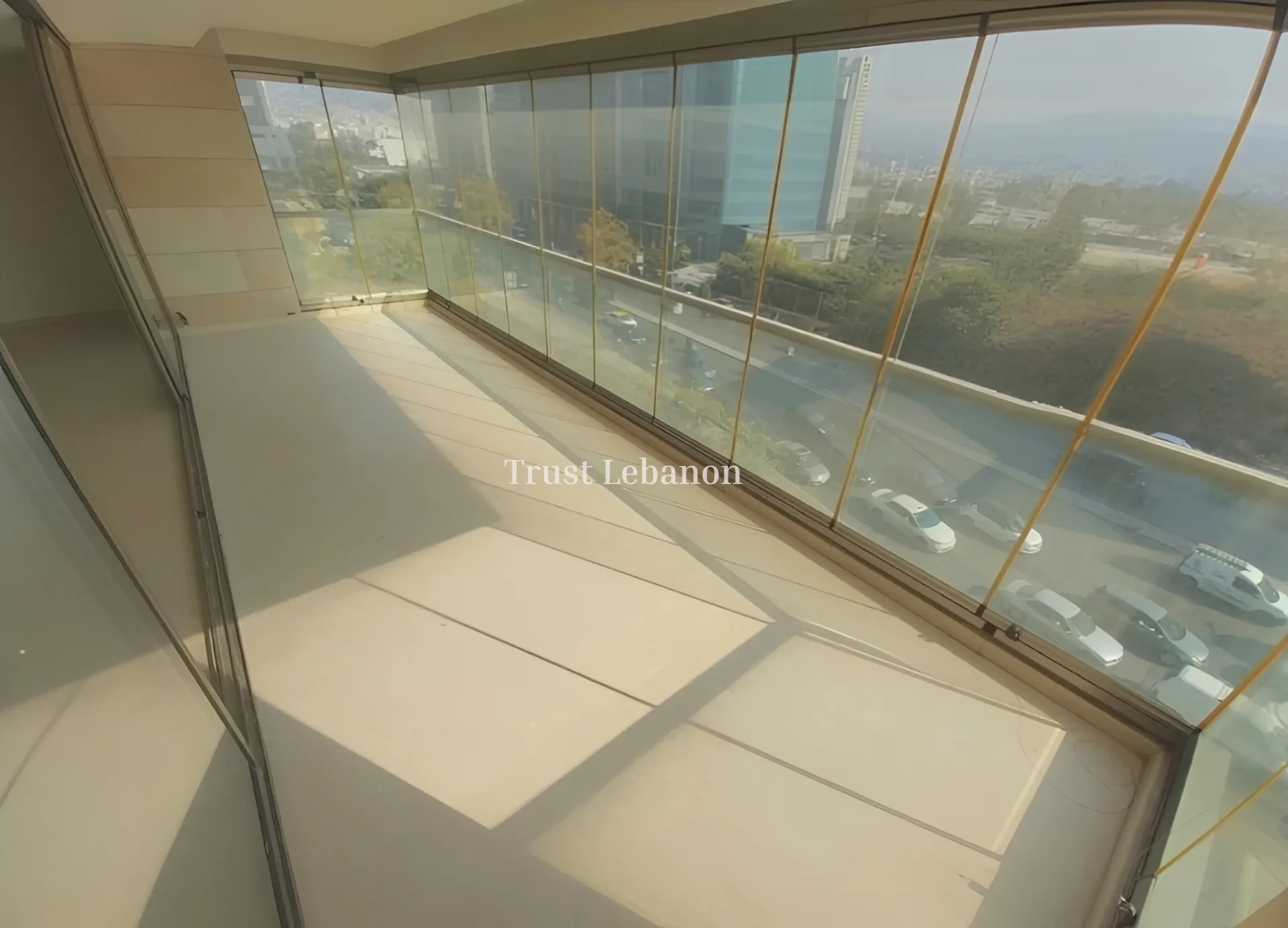 Apartment for rent in Achrafieh, Beirut, Lebanon - 3 bed, 4 bath
