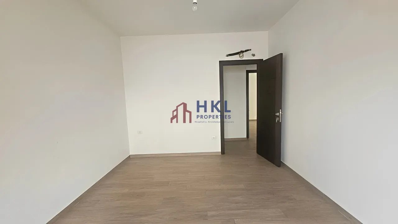 Apartment for rent in Ras Al Naba'a, Beirut, Lebanon