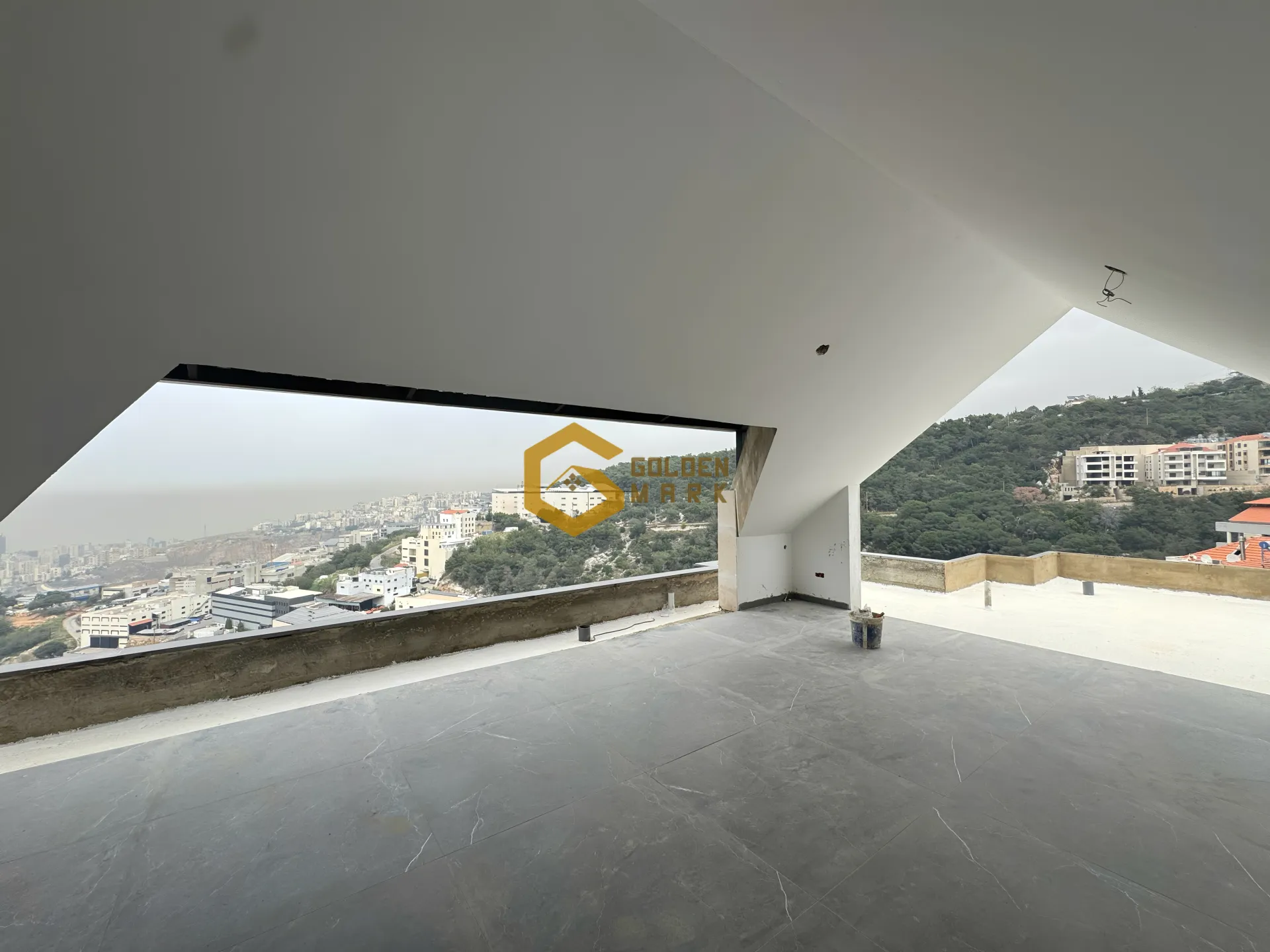 Loft for Sale in Tilal Ain Saadeh, Metn - 1 bed, 1 bath