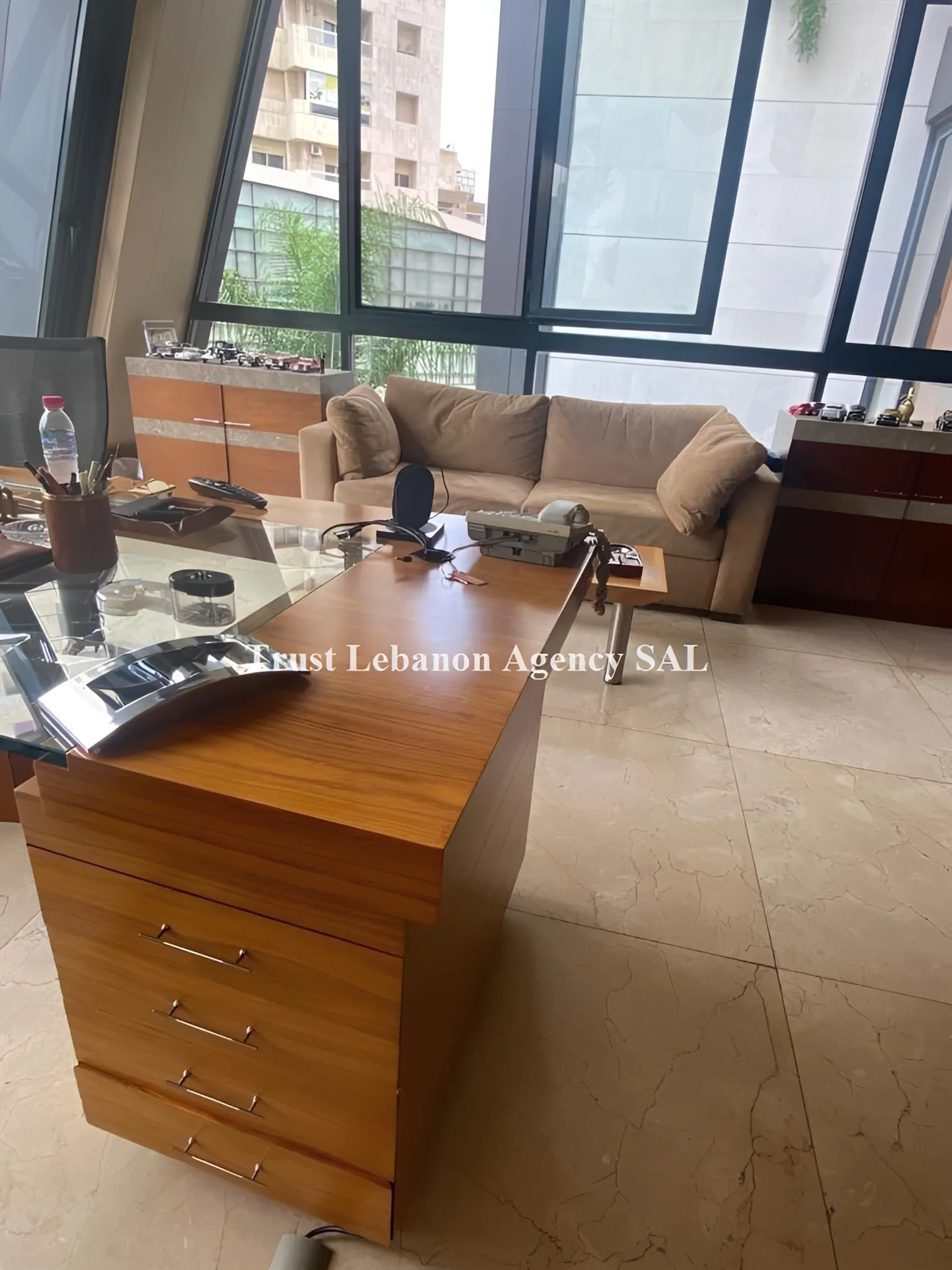 Office for sale in Metn, Zalka