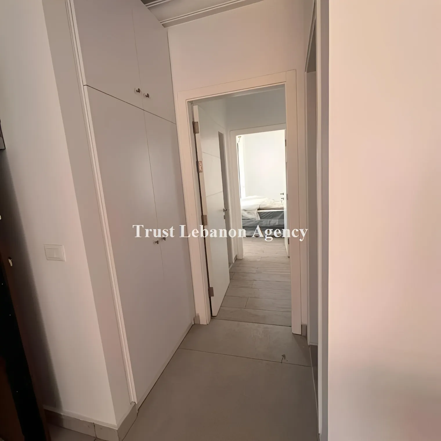 Apartment for Rent in Baabda, Ain Al Remmeneh - 3 bed, 3 bath