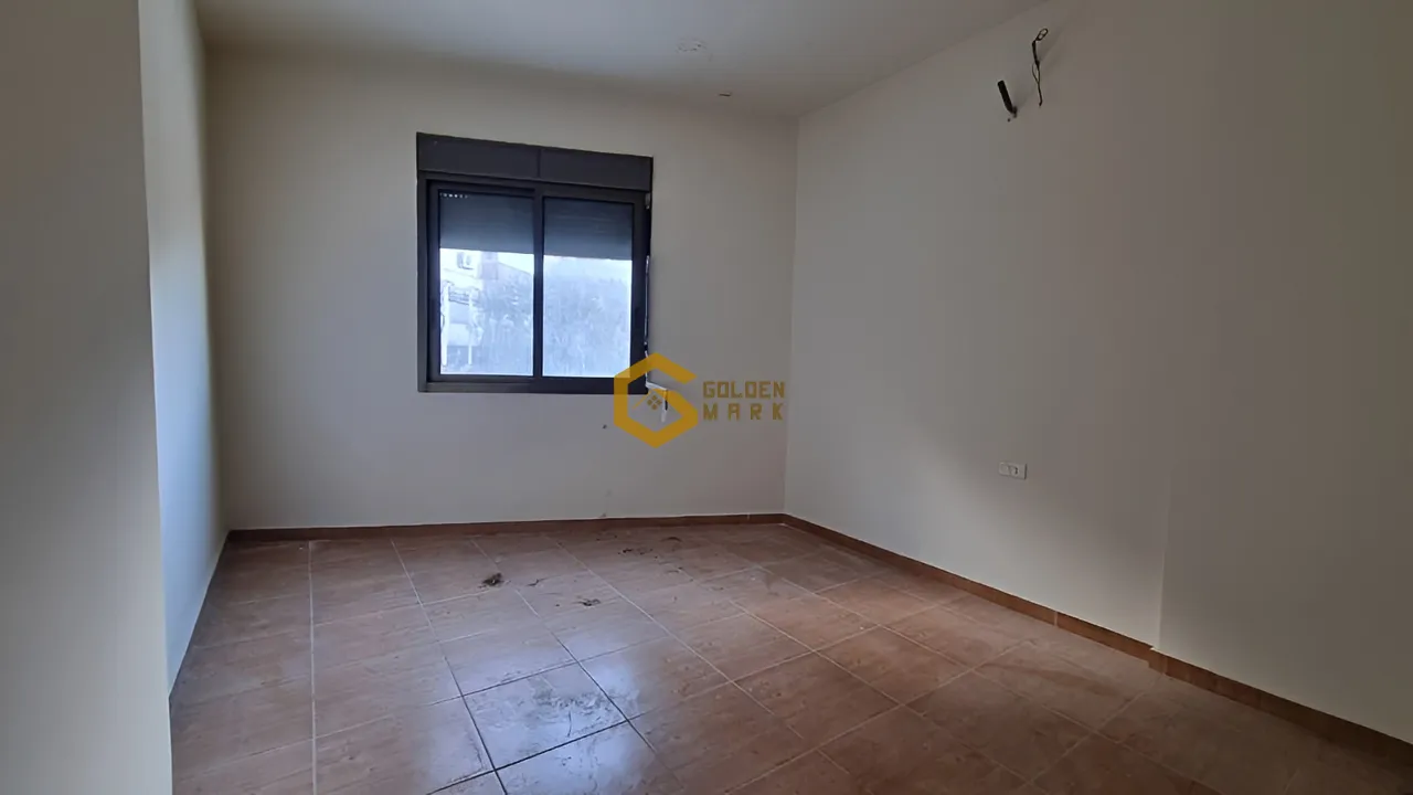 Apartment for Sale in Ain Aalaq