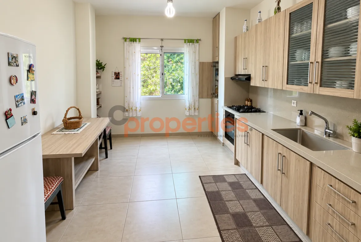 Apartment for Sale in Aamchit