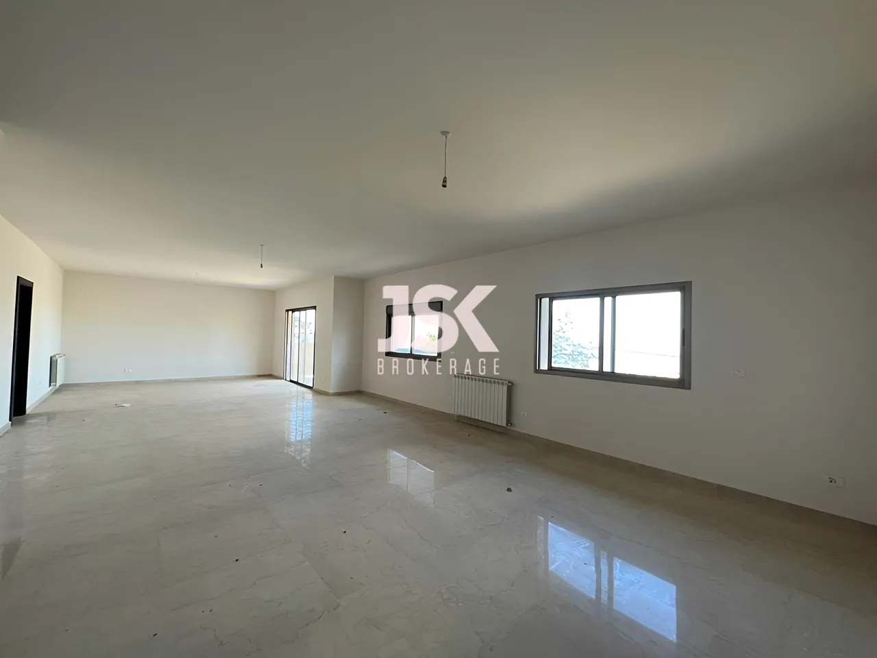 Apartment for Rent in Kfar Hbab - 5 bath