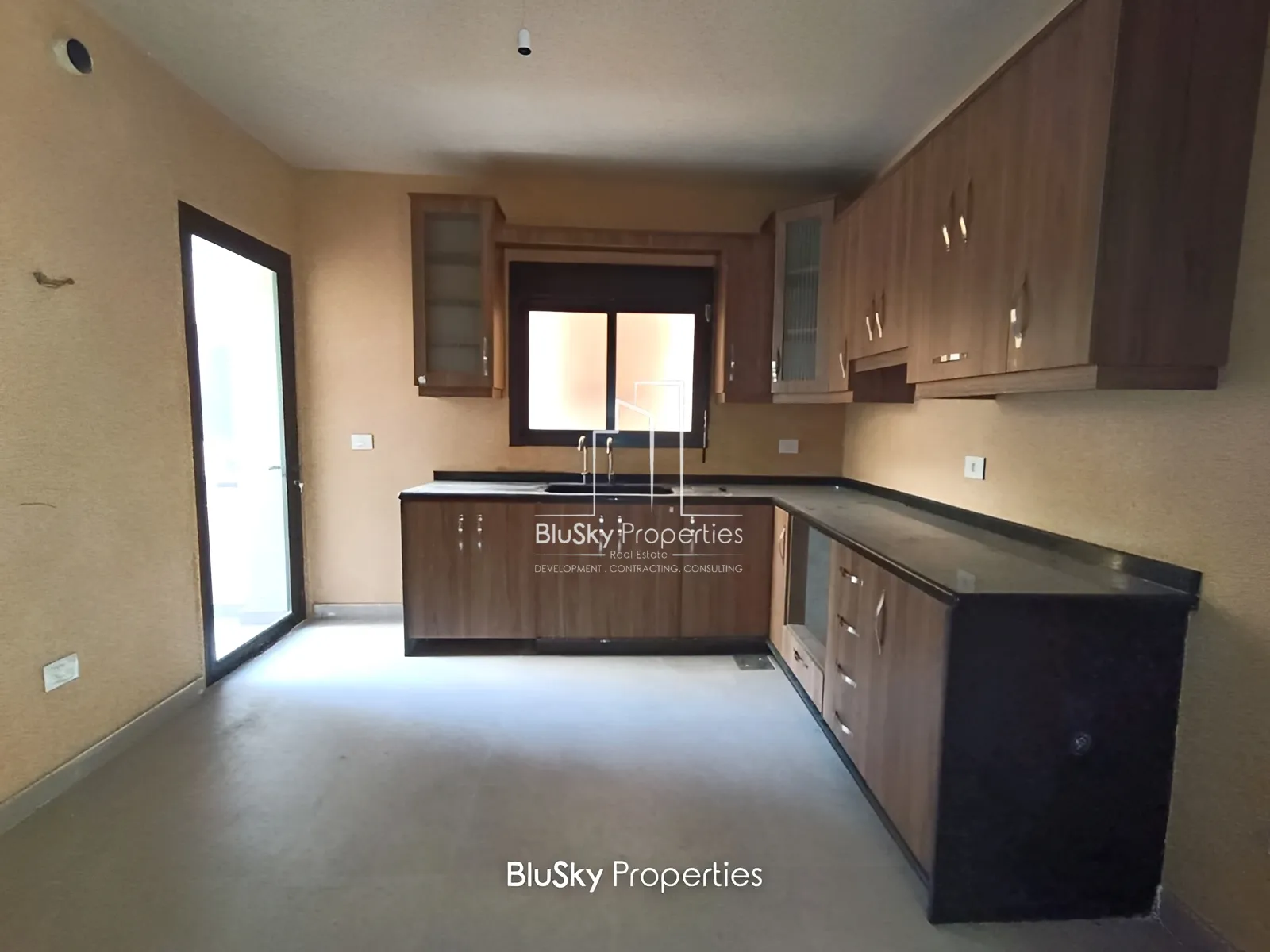 Apartment for Sale in Nahr Ibrahim - 3 bed, 3 bath