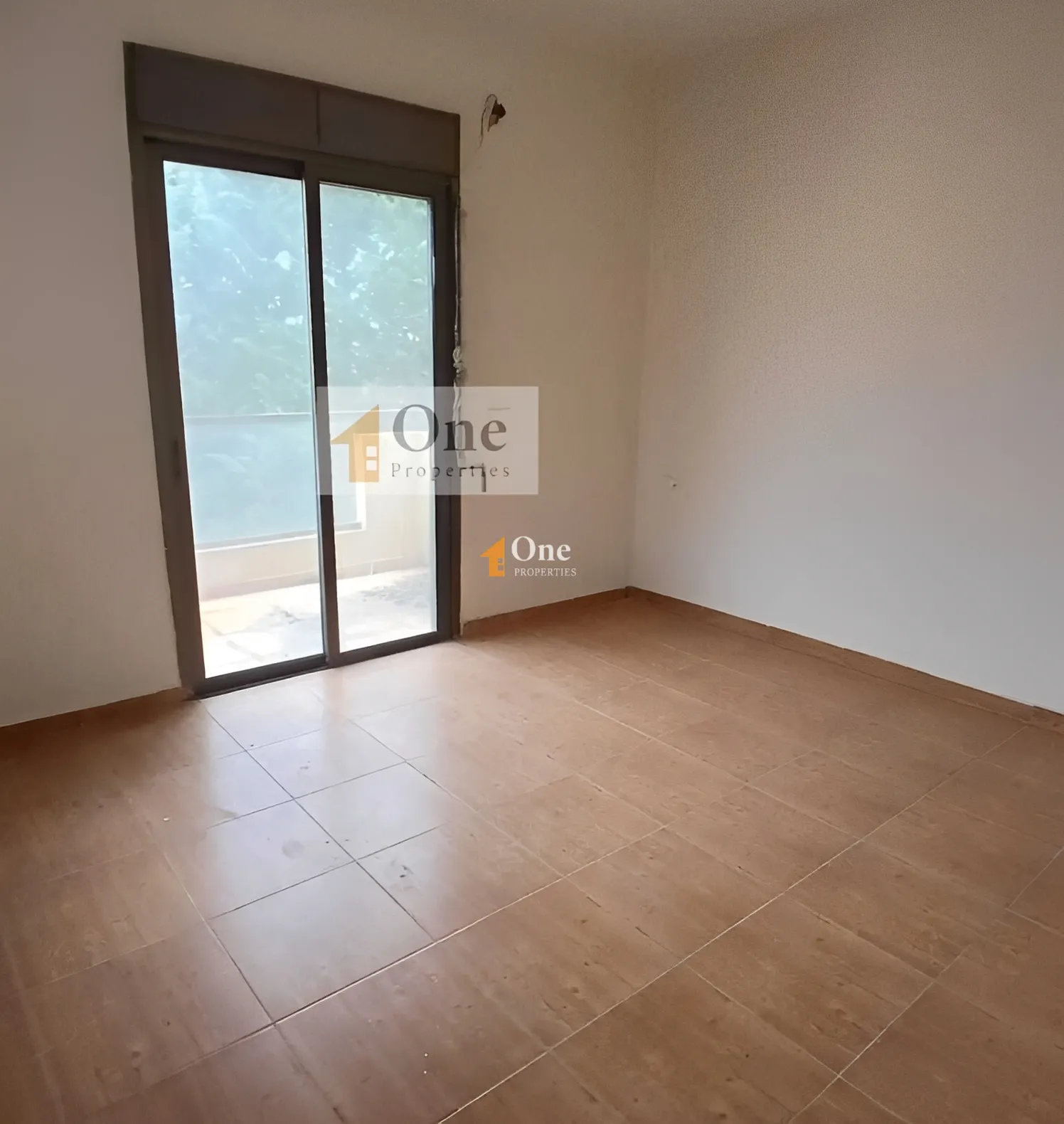 Apartment for sale in Ain Aalaq, Lebanon - 3 bed, 2 bath