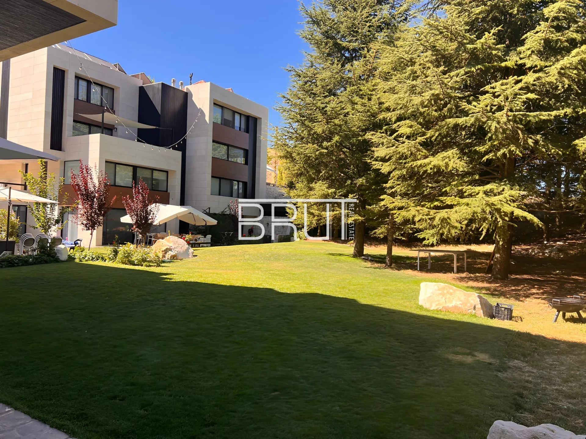 Chalet for Rent in Kfardebian