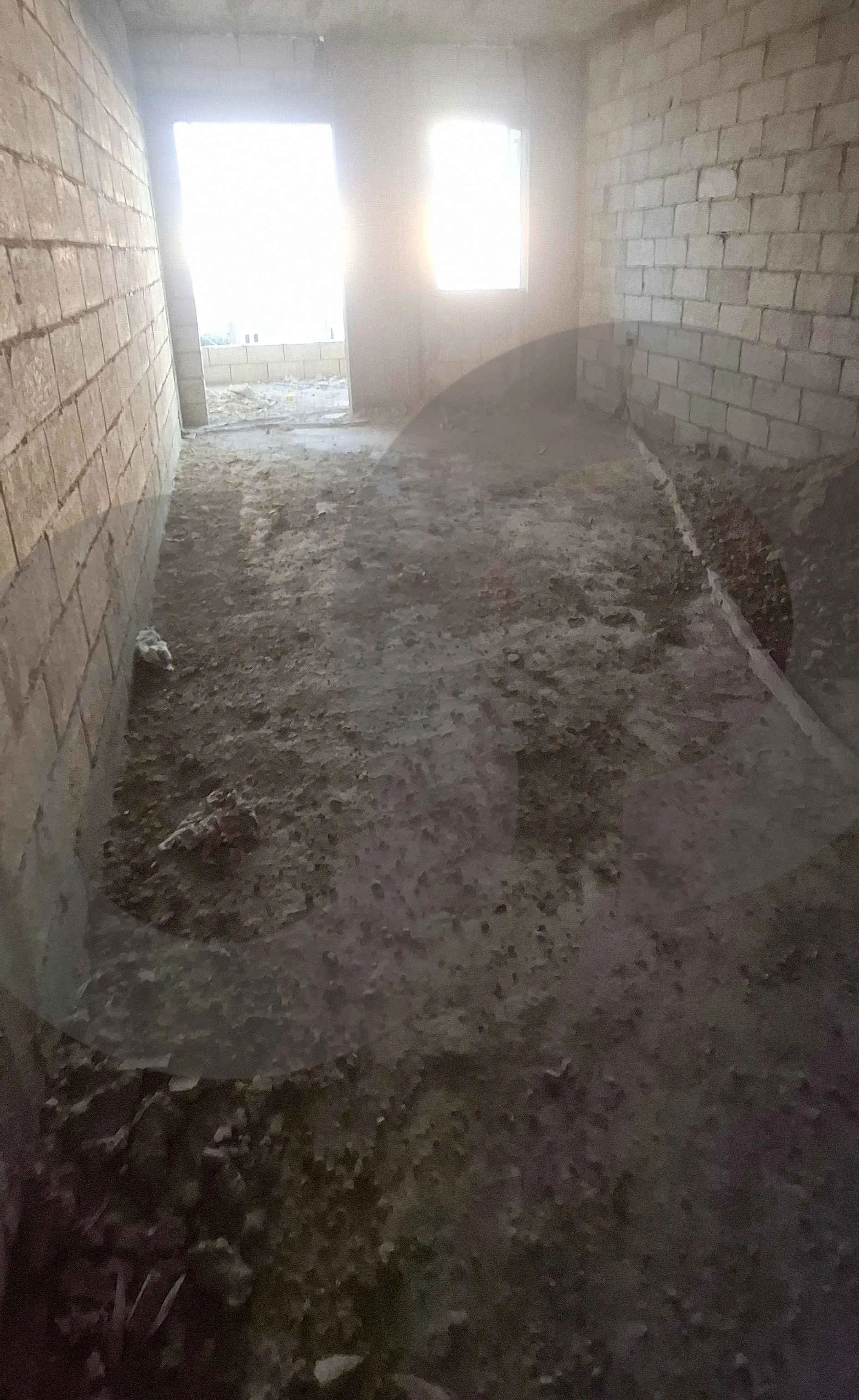 Building for Sale in Barja