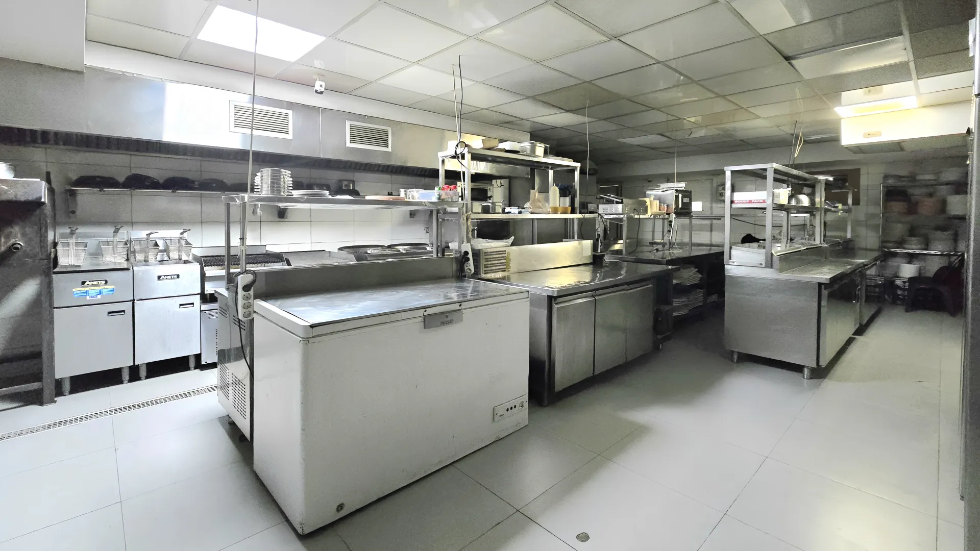 Restaurant for rent in Kfar Hbab