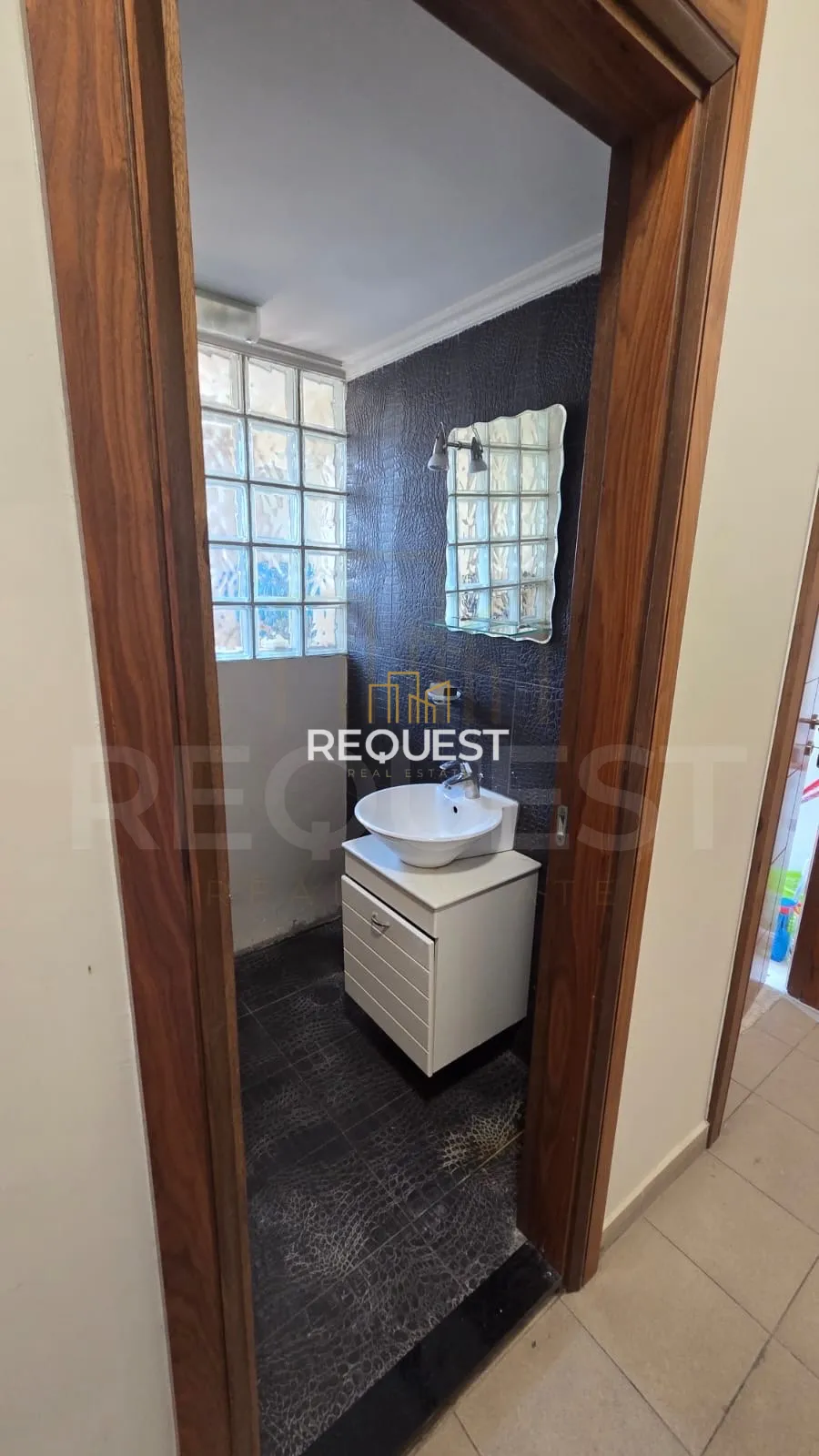 Apartment for rent in Achrafieh, beirut, lebanon