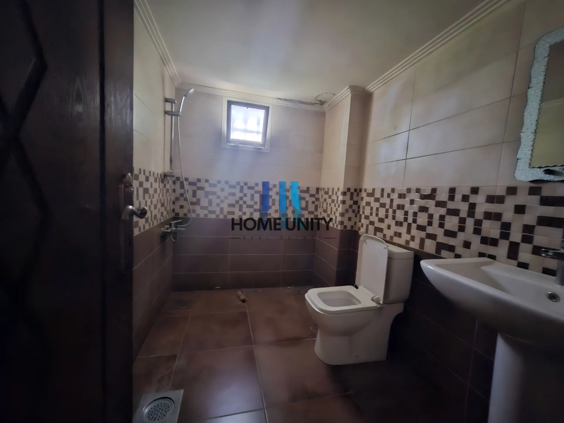 Apartment for Sale in Ain Enoub