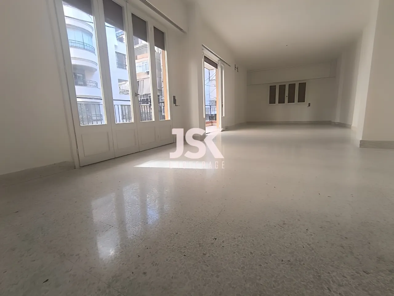 Apartment for Sale in Ras Beirut - 3 bed, 1 bath